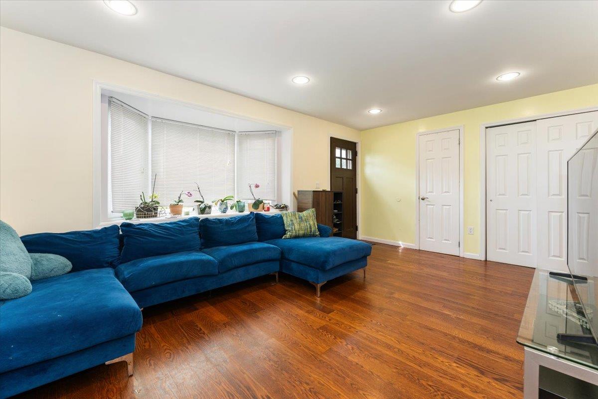 #3 photo, 1434 Noel Avenue, Hewlett , NY 11557