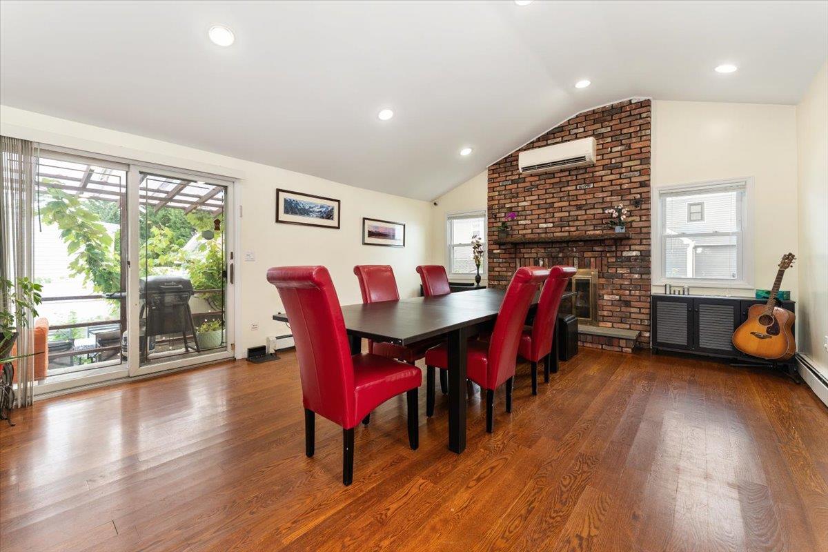 #9 photo, 1434 Noel Avenue, Hewlett , NY 11557