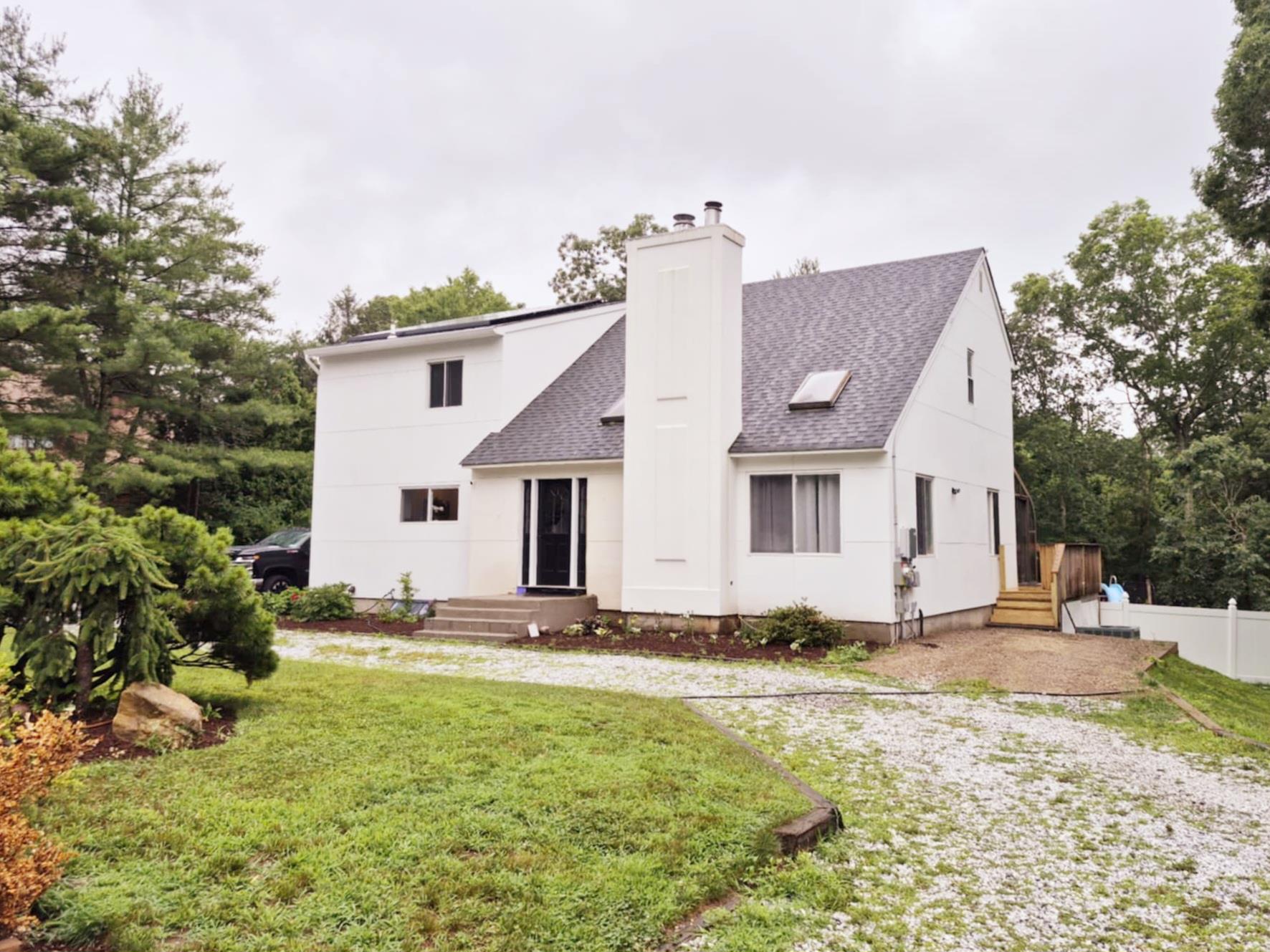 #1 photo, 14 Caputo Drive, 東長島 Manorville , NY 11949
