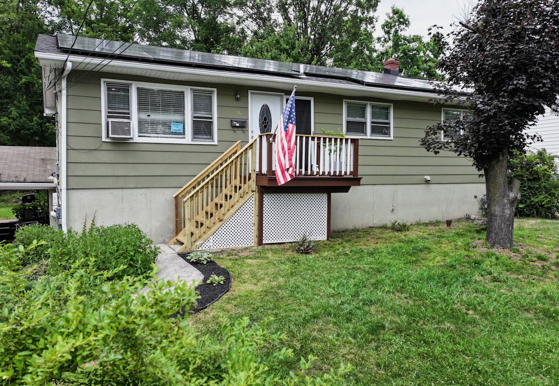 #1 photo, 16-18 Claremont Court, 紐約州 Middletown , NY 10940