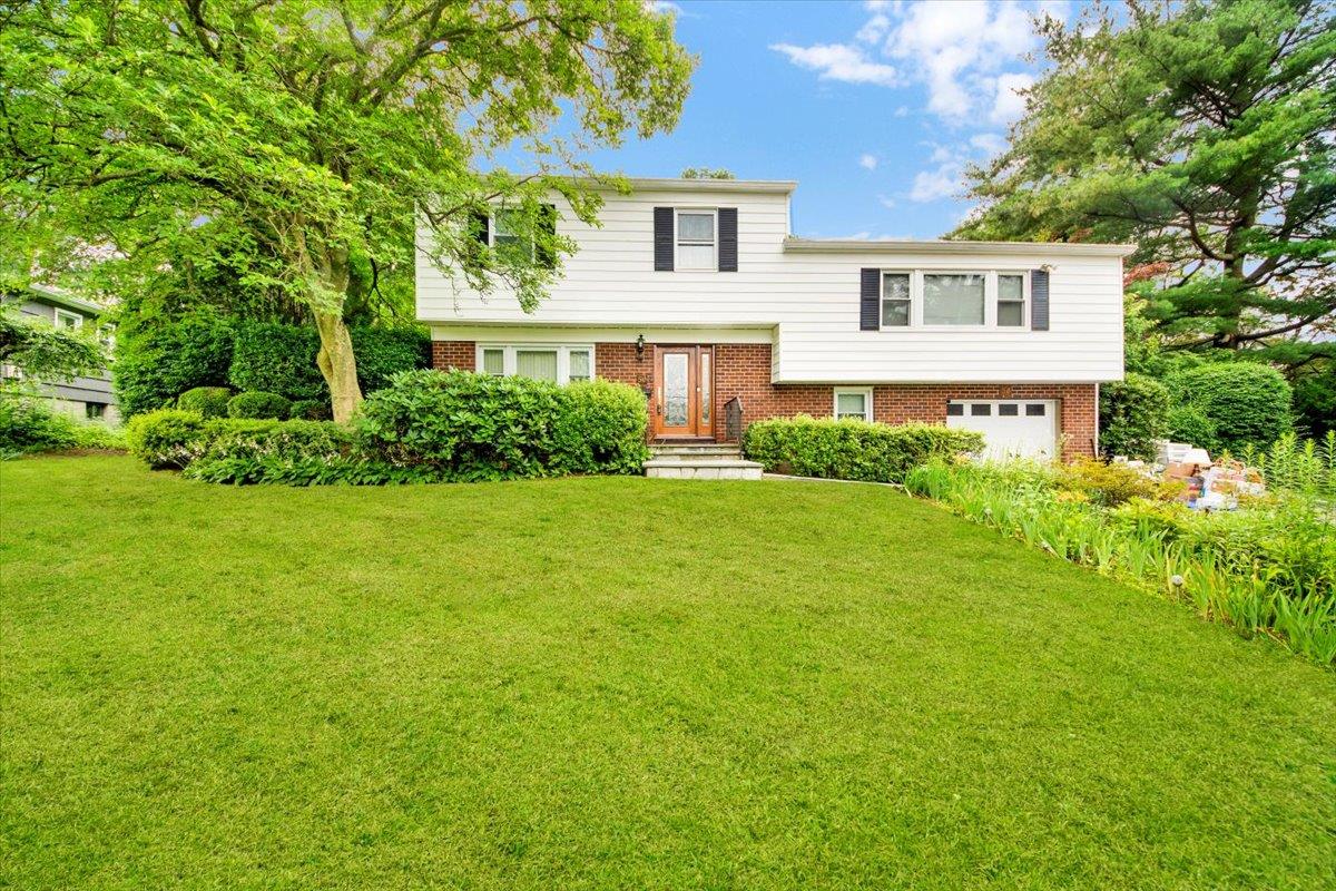 #1 photo, 50 Chester Drive, 紐約州 Yonkers , NY 10710