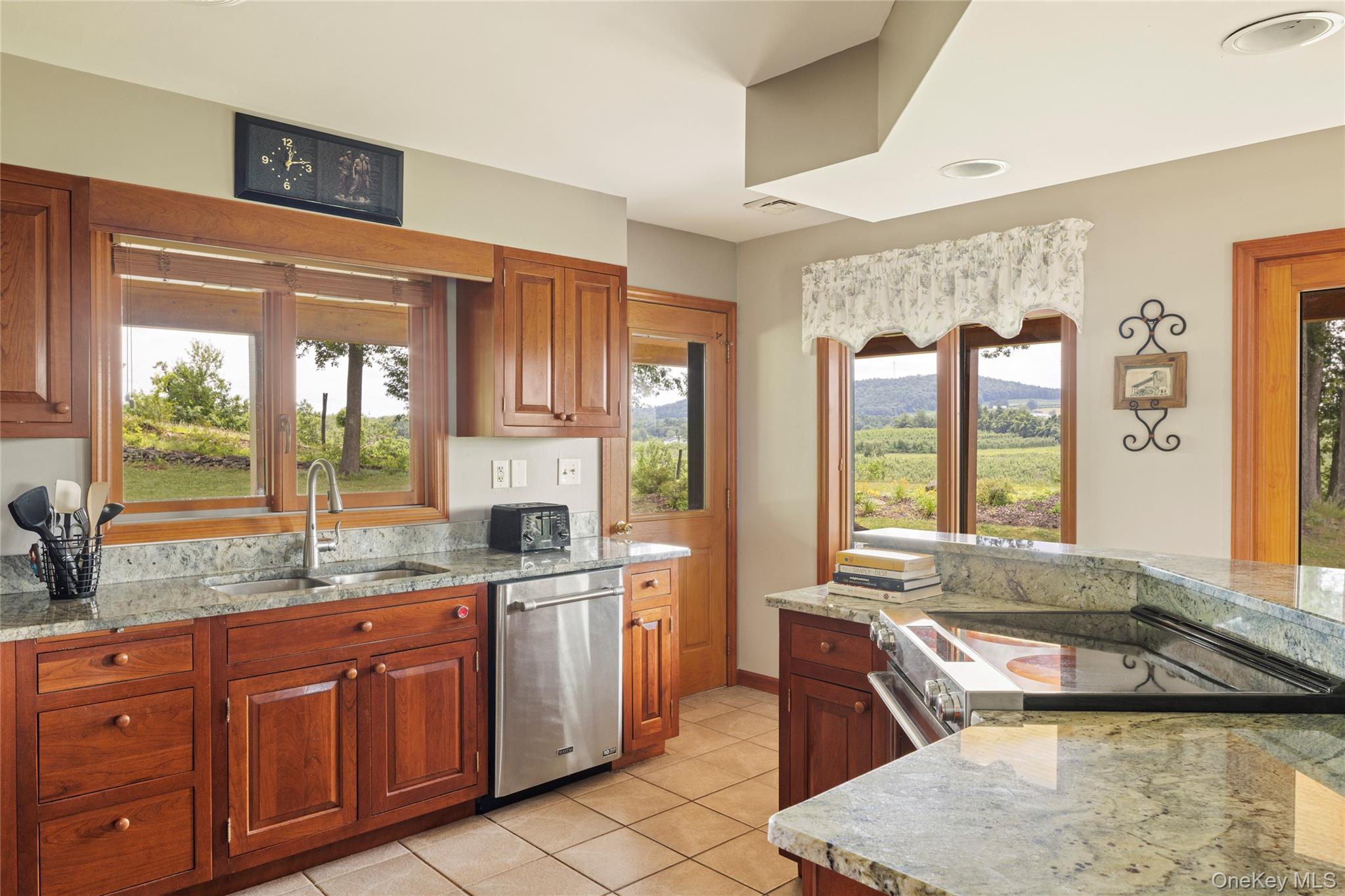 #11 photo, 48 County Route 14, Hudson , NY 12534