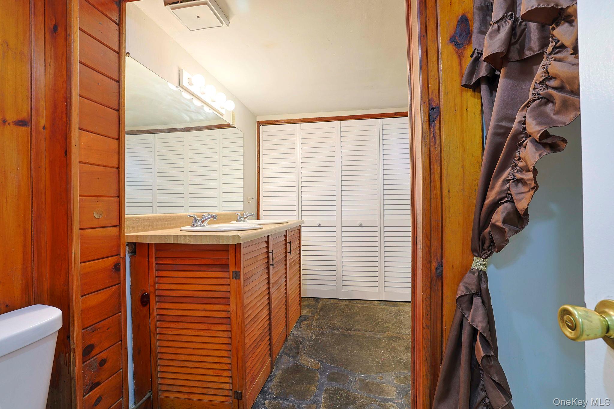 #17 photo, 58 Wawayanda Avenue, Middletown , NY 10940