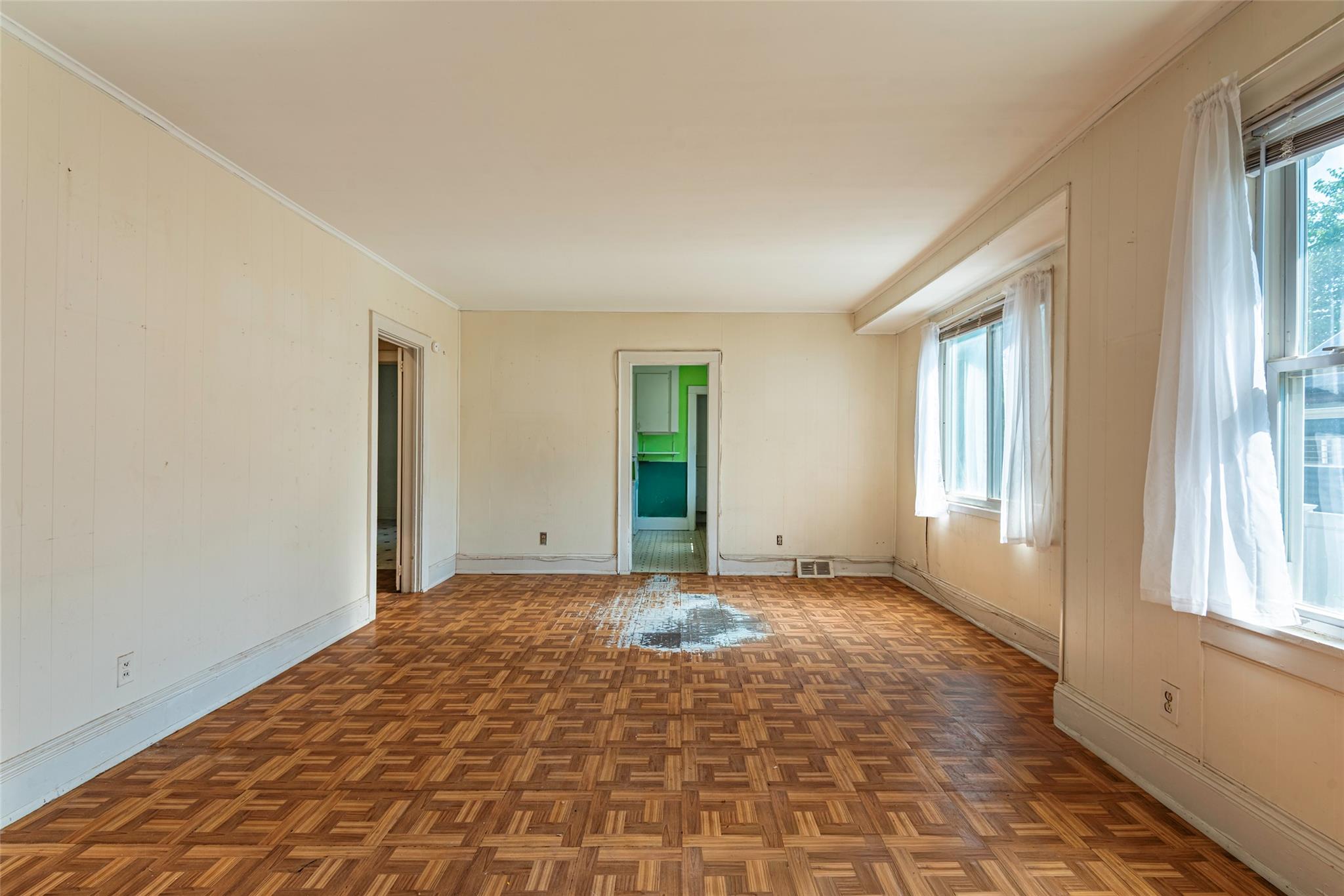 #9 photo, 2 Florence Street, North Baldwin , NY 11510