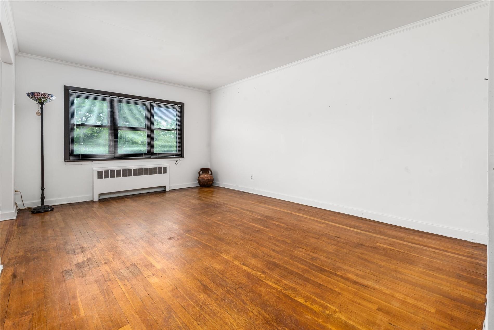 #6 photo, 5974 Fresh Pond Road, クイーンズ区 Maspeth , NY 11378