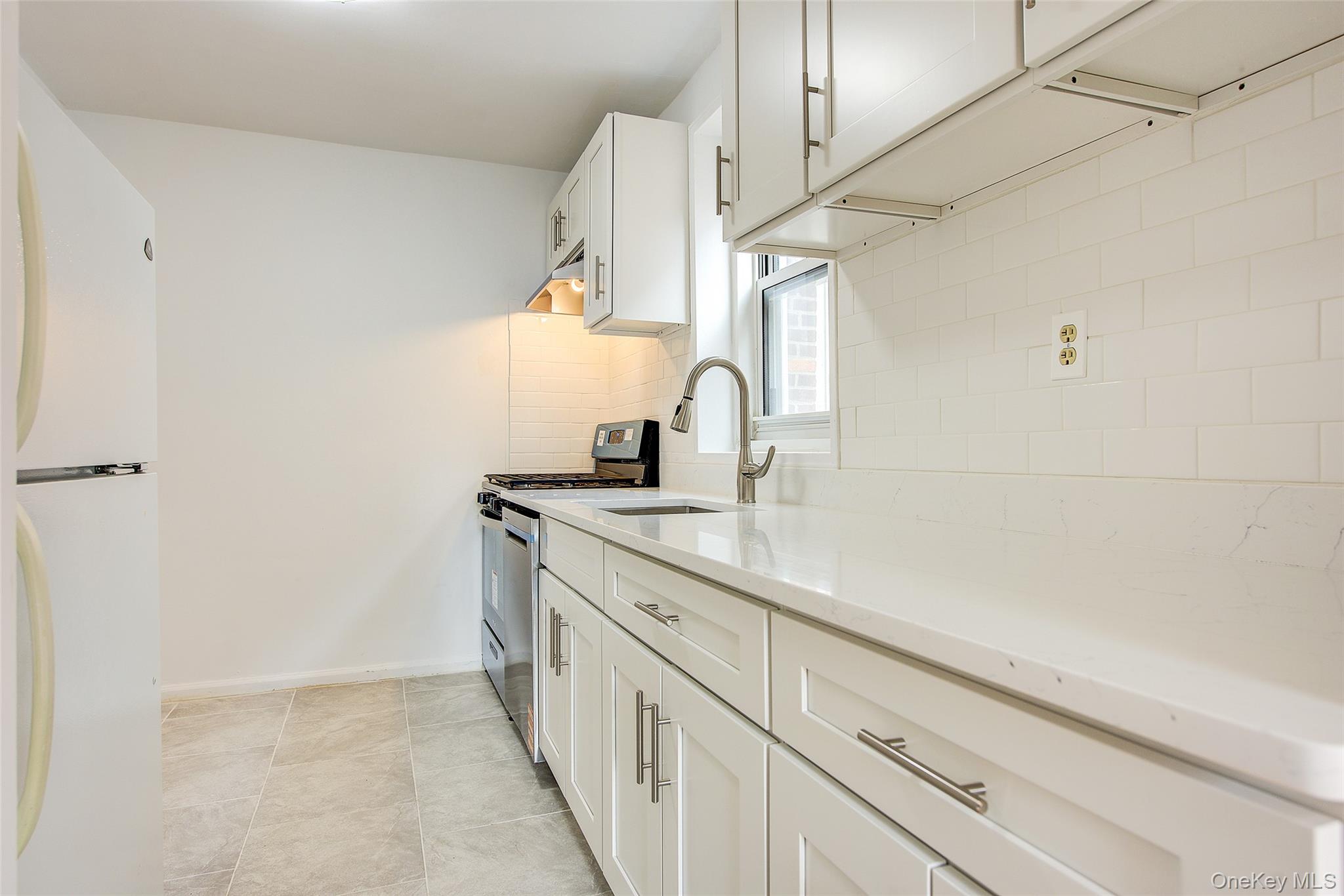 #14 photo, 34-15 74 Street, Jackson Heights , NY 11372