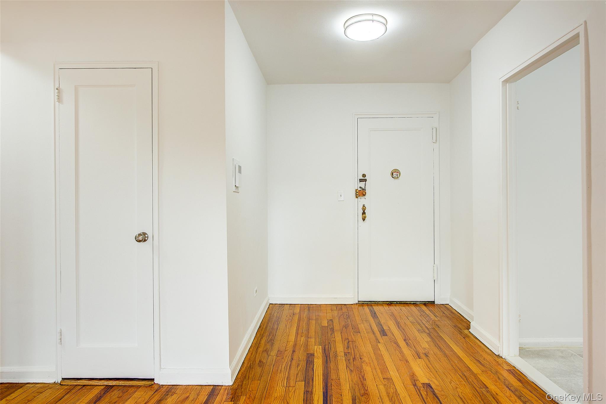 #17 photo, 34-15 74 Street, Jackson Heights , NY 11372