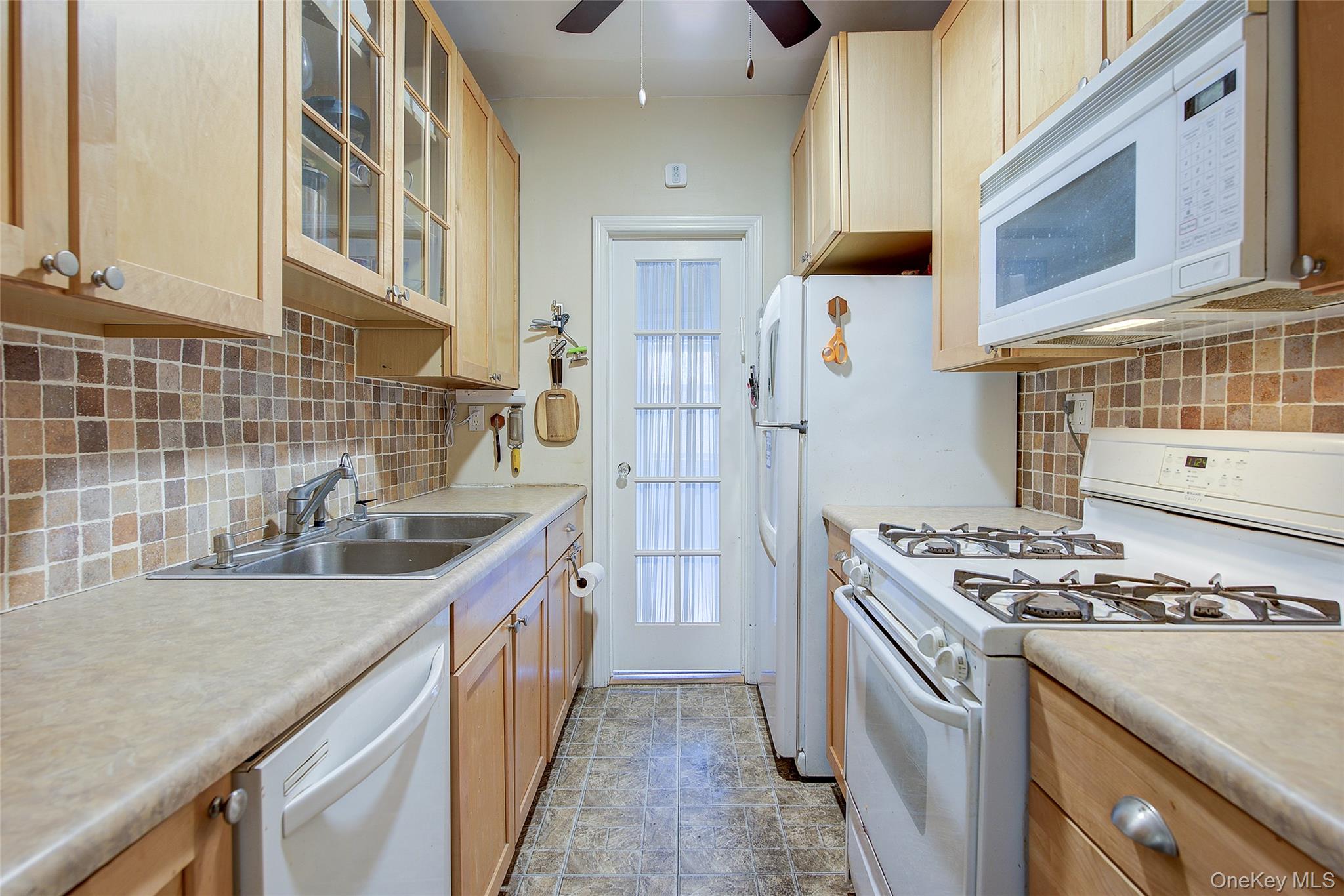 #19 photo, 118-11 84th Avenue, クイーンズ区 Kew Gardens , NY 11415