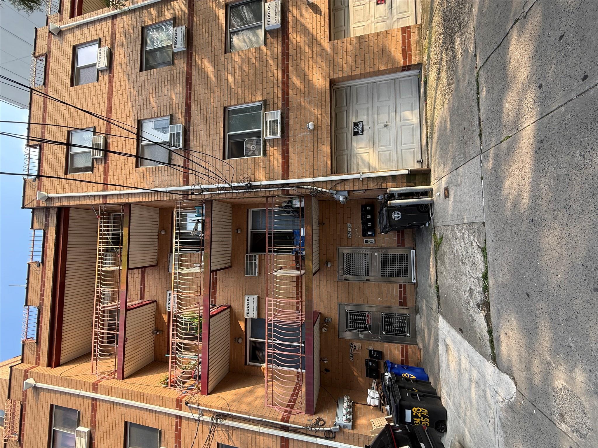 #9 photo, 13426 35th Avenue, クイーンズ区 Flushing , NY 11354