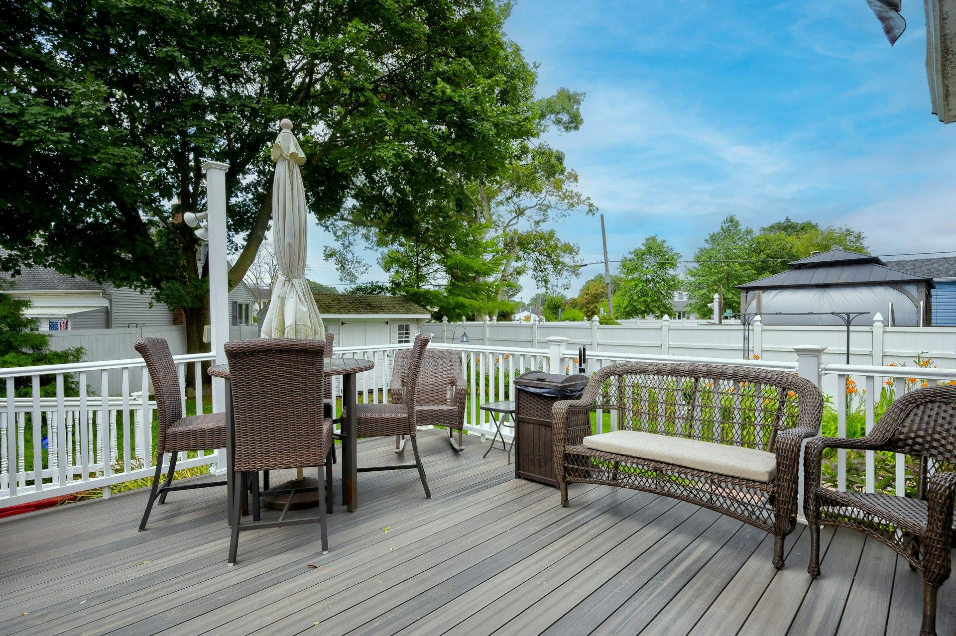 #9 photo, 391 31st Street, サフォーク郡 Lindenhurst , NY 11757