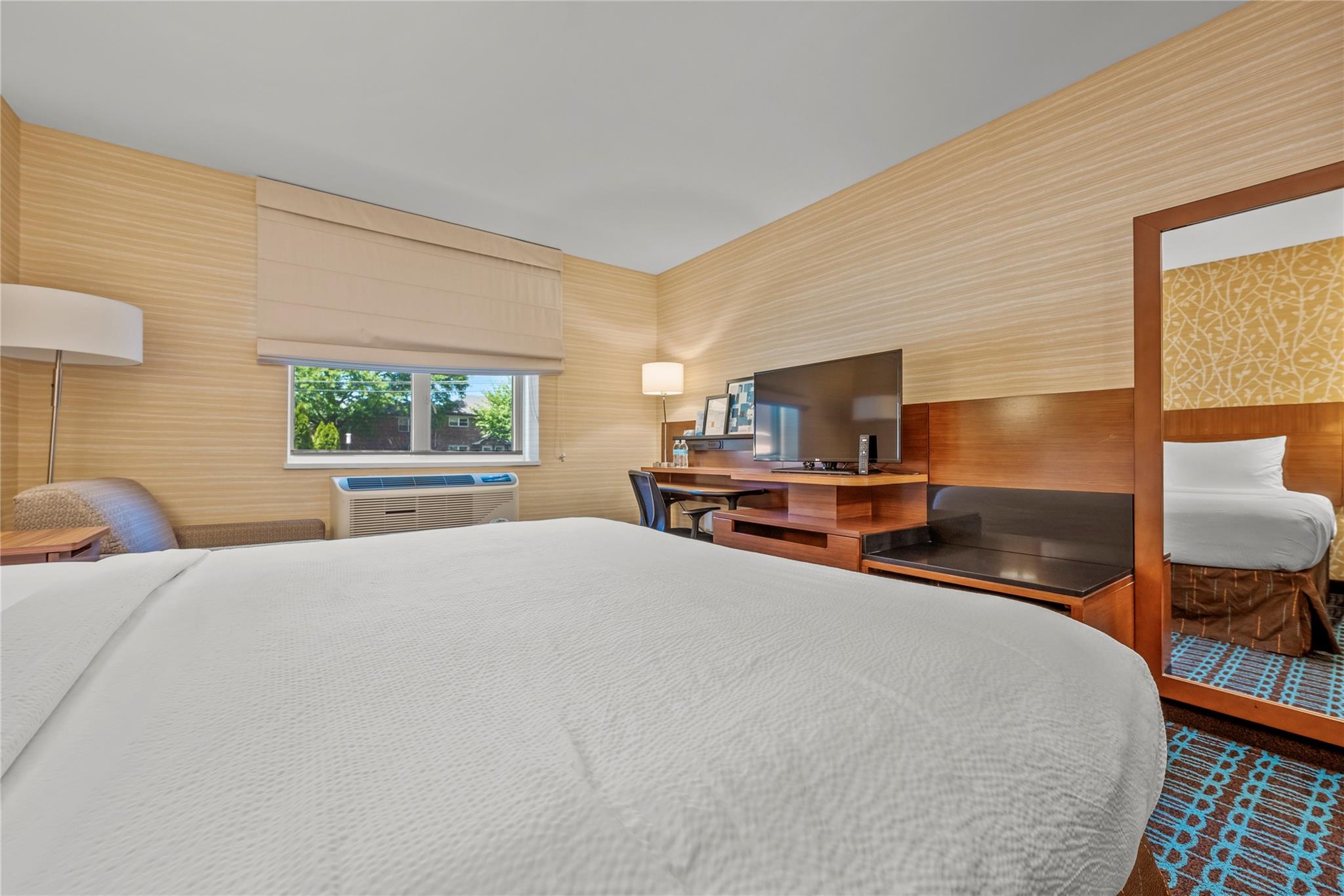 #13 photo, 18331 Horace Harding Expressway, クイーンズ区 Fresh Meadows , NY 11365