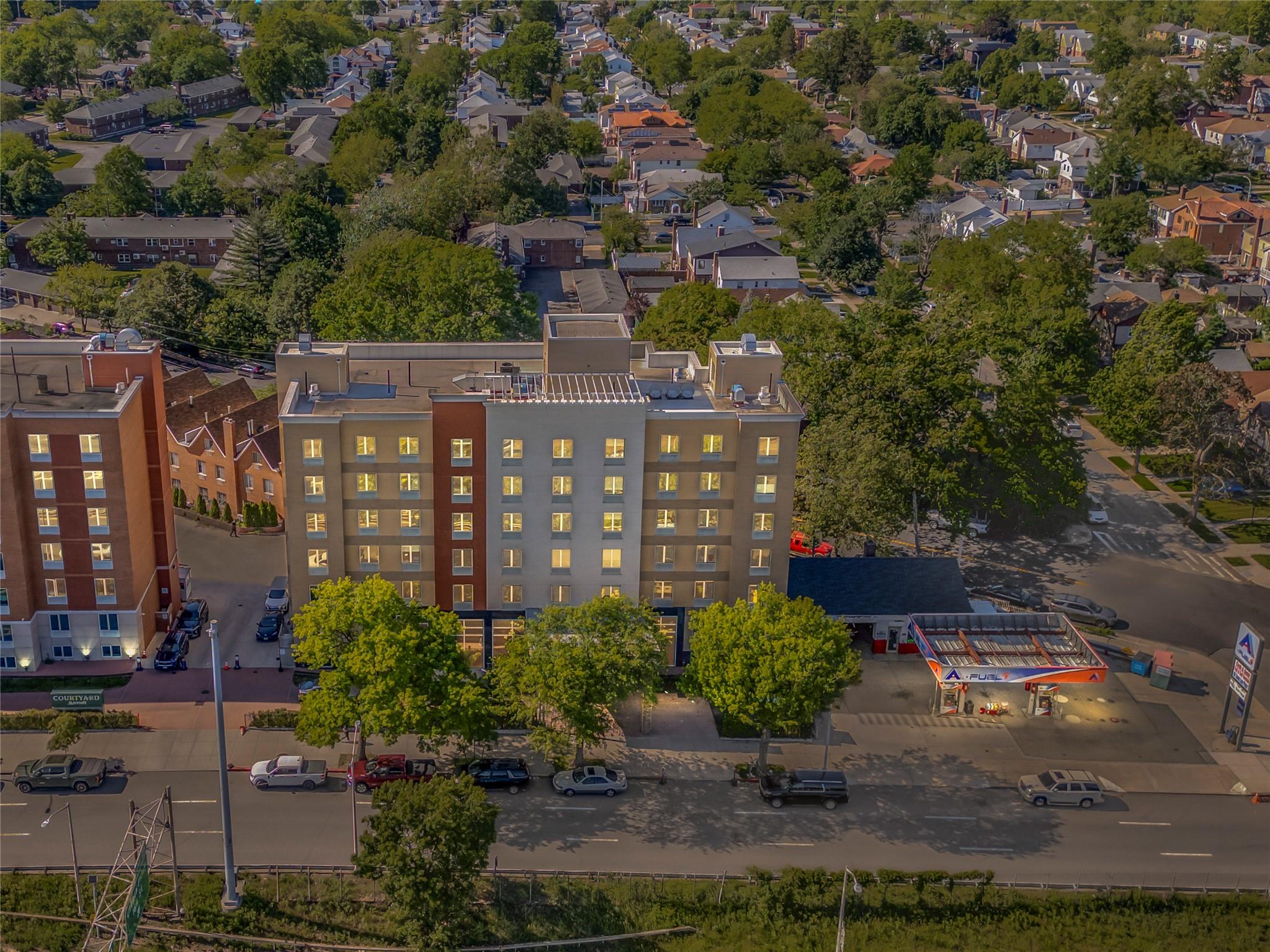 #2 photo, 18331 Horace Harding Expressway, クイーンズ区 Fresh Meadows , NY 11365