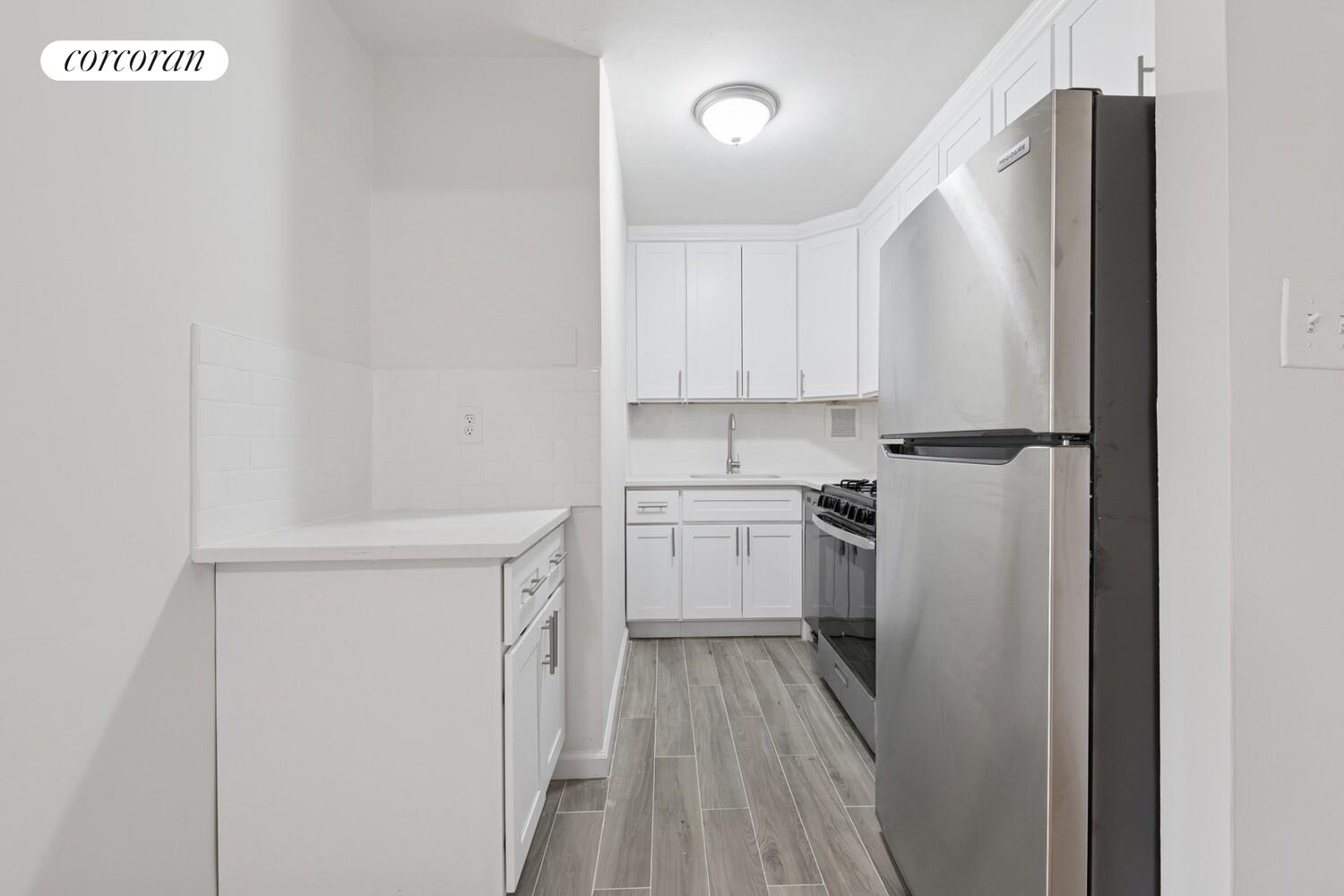 #4 photo, 1530 E 8TH Street, ブルックリン区 Midwood , NY 11230