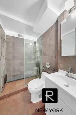 #5 photo, 211 E 53rd Street, マンハッタン Turtle Bay , NY 10022