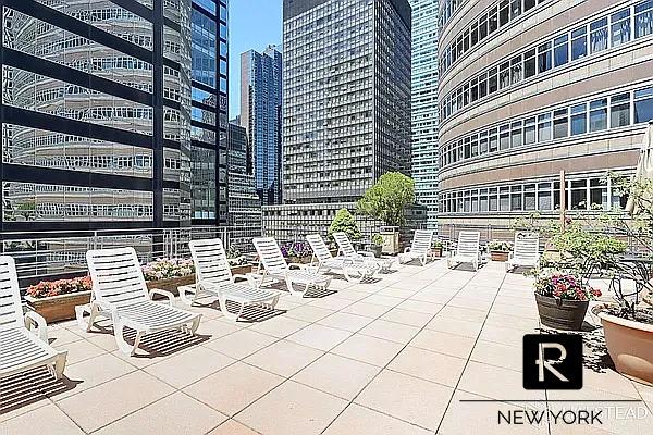 #7 photo, 211 E 53rd Street, マンハッタン Turtle Bay , NY 10022