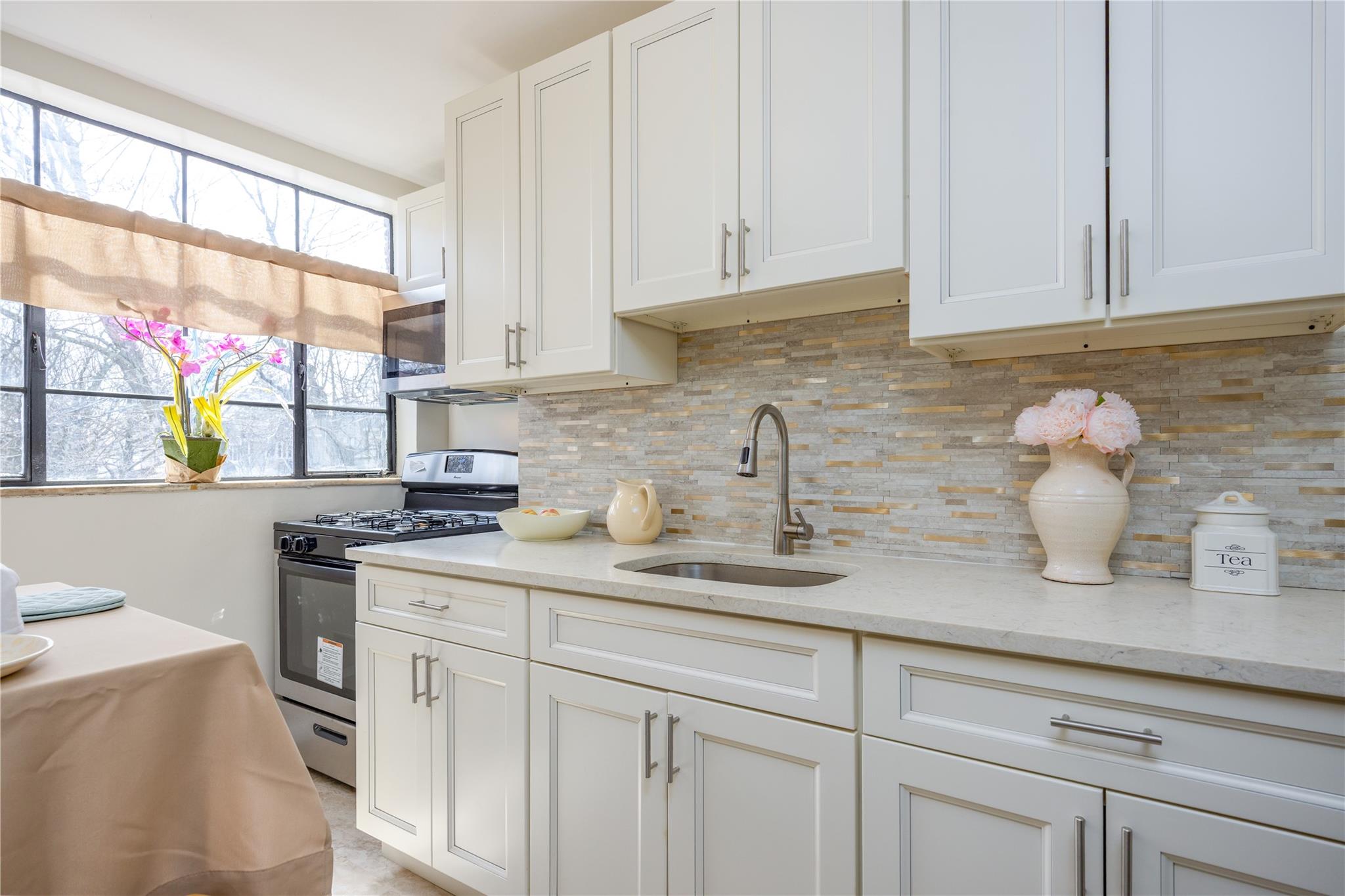 #11 photo, 1774 Pitman Avenue, ブロンクス区 Bronx , NY 10466