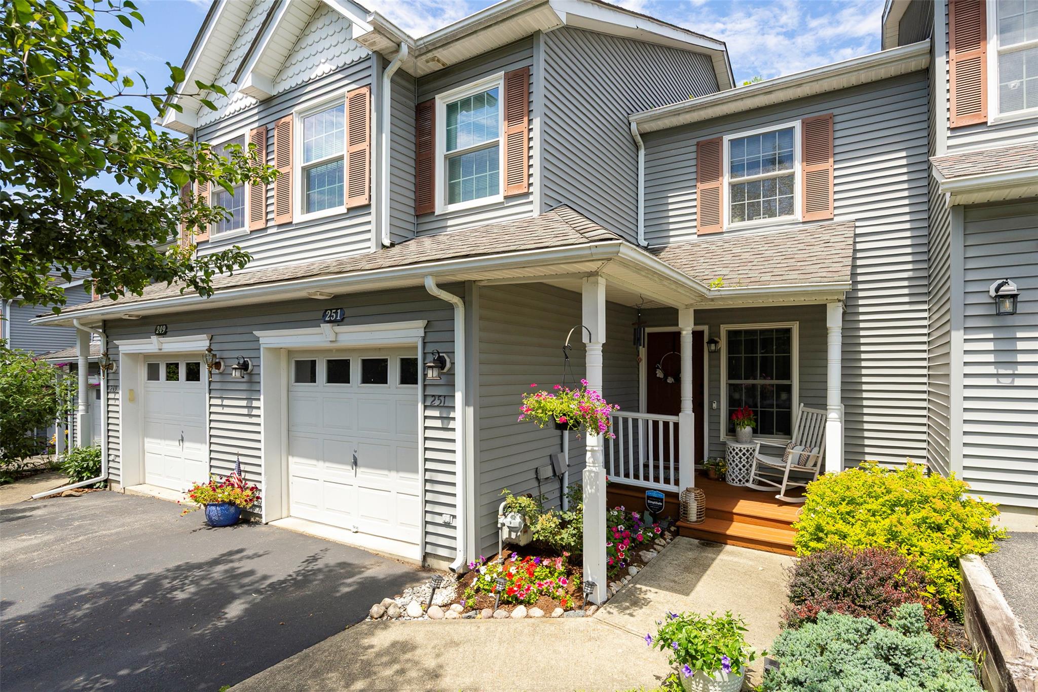 #1 photo, 251 Pinebrook Drive, 紐約州 Hyde Park , NY 12538