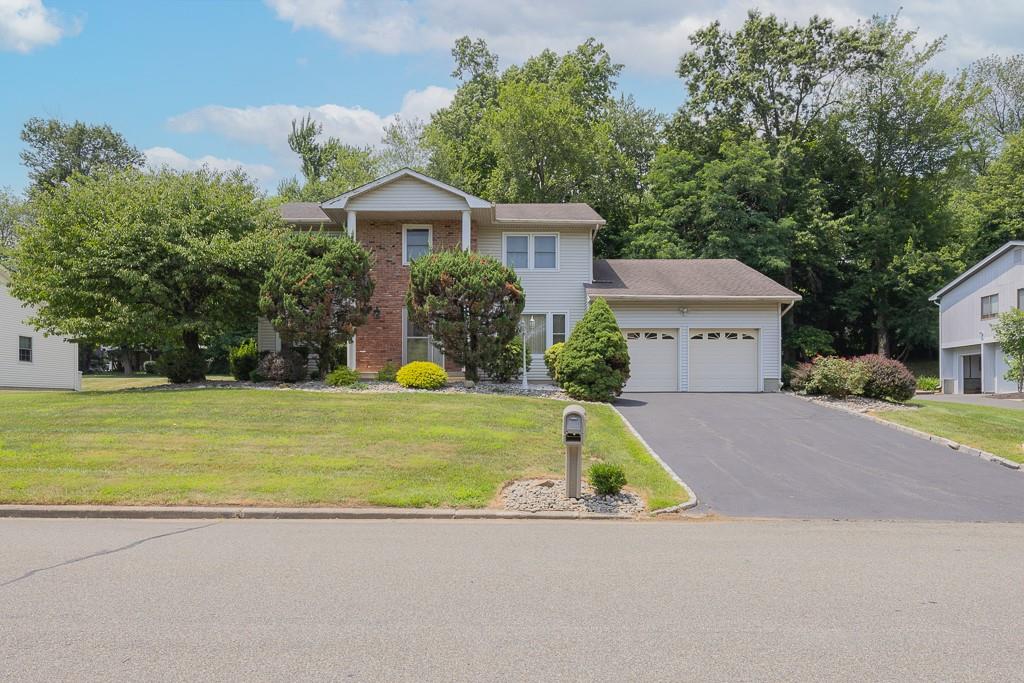 #1 photo, 71 Jolliffe Avenue, Congers , NY 10920