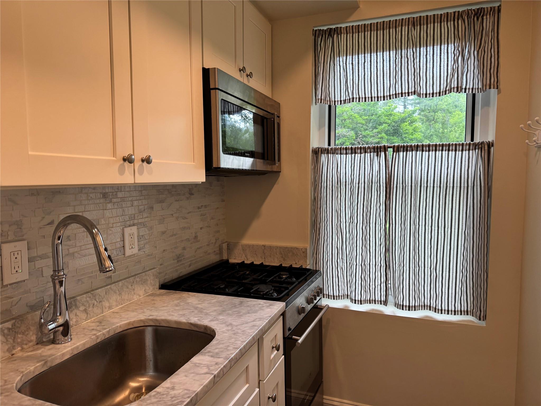 #13 photo, 555 Broadway Avenue, Hastings-on-Hudson , NY 10706