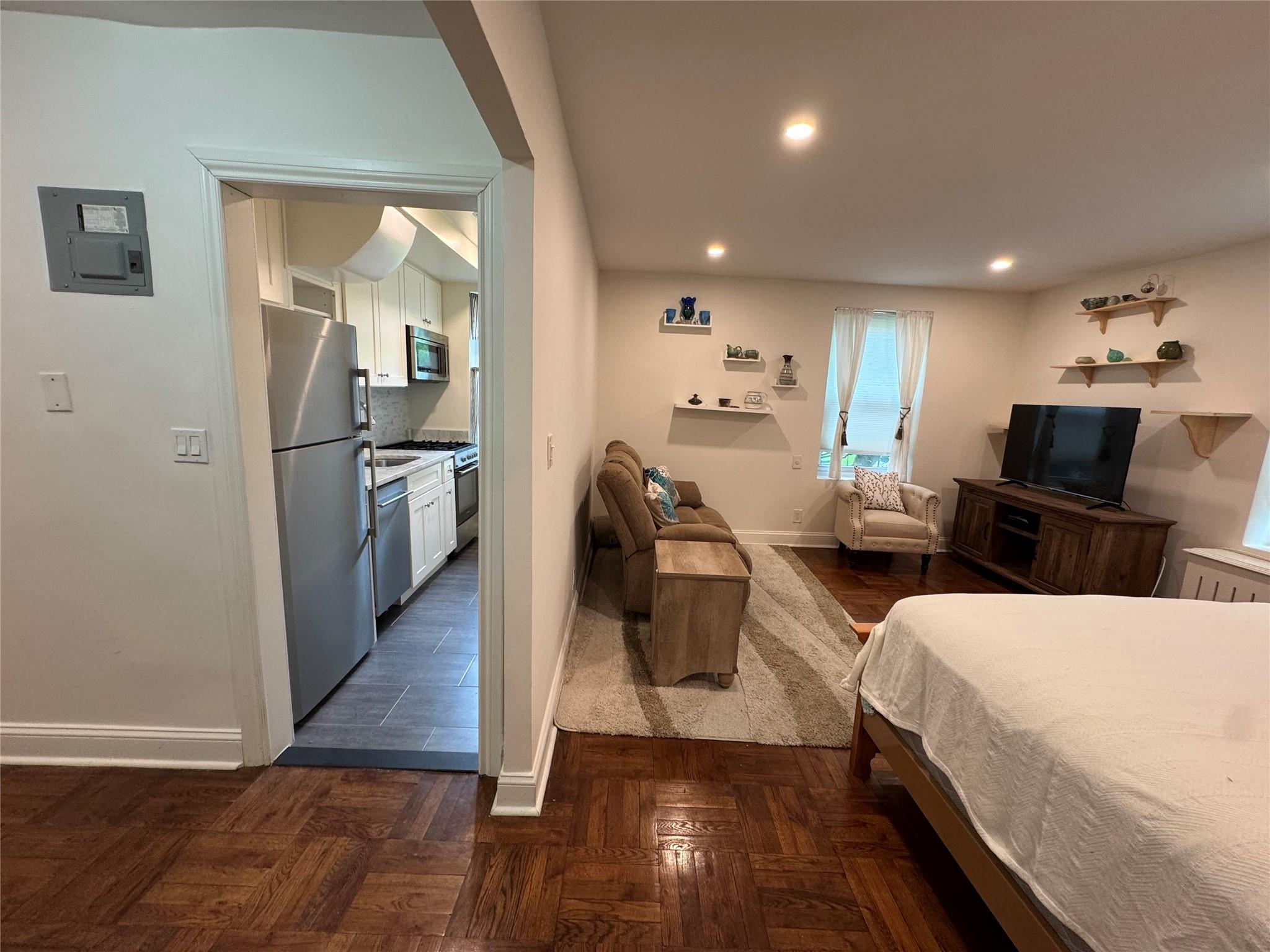 #3 photo, 555 Broadway Avenue, Hastings-on-Hudson , NY 10706