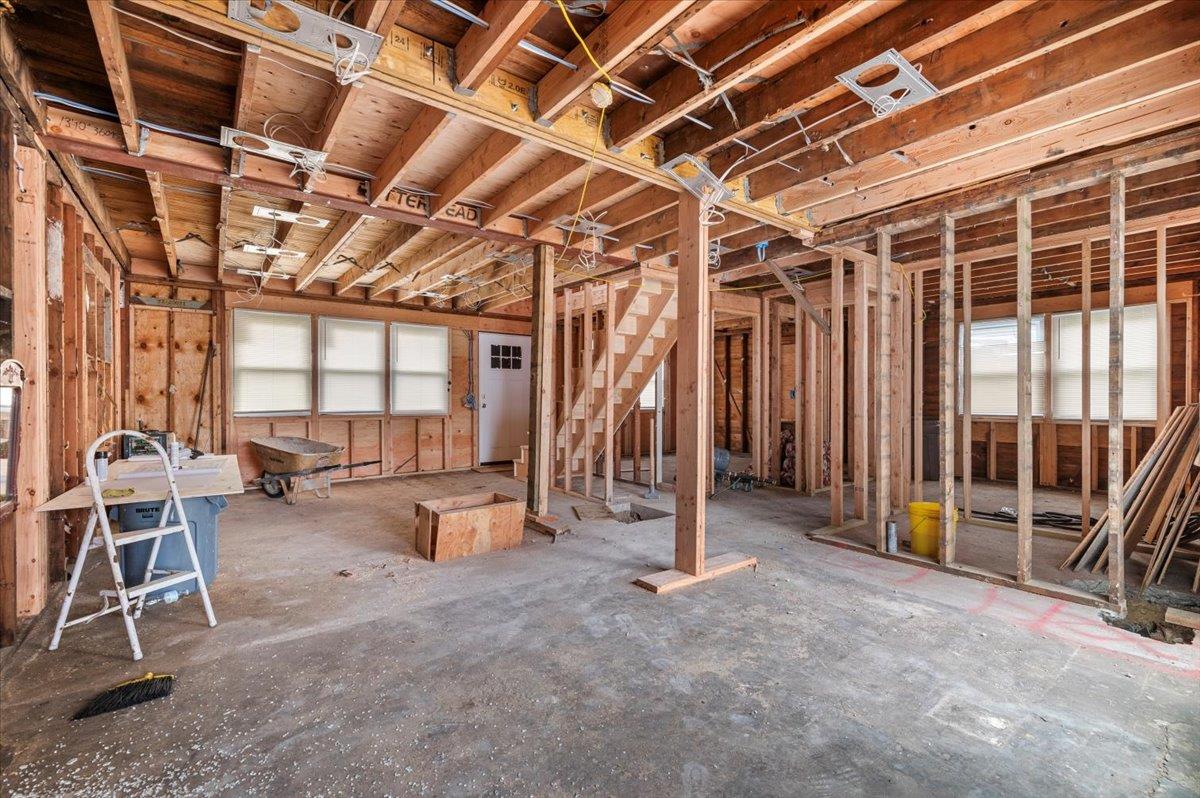 #10 photo, 130 E Carmans Road, サフォーク郡 Farmingdale , NY 11735