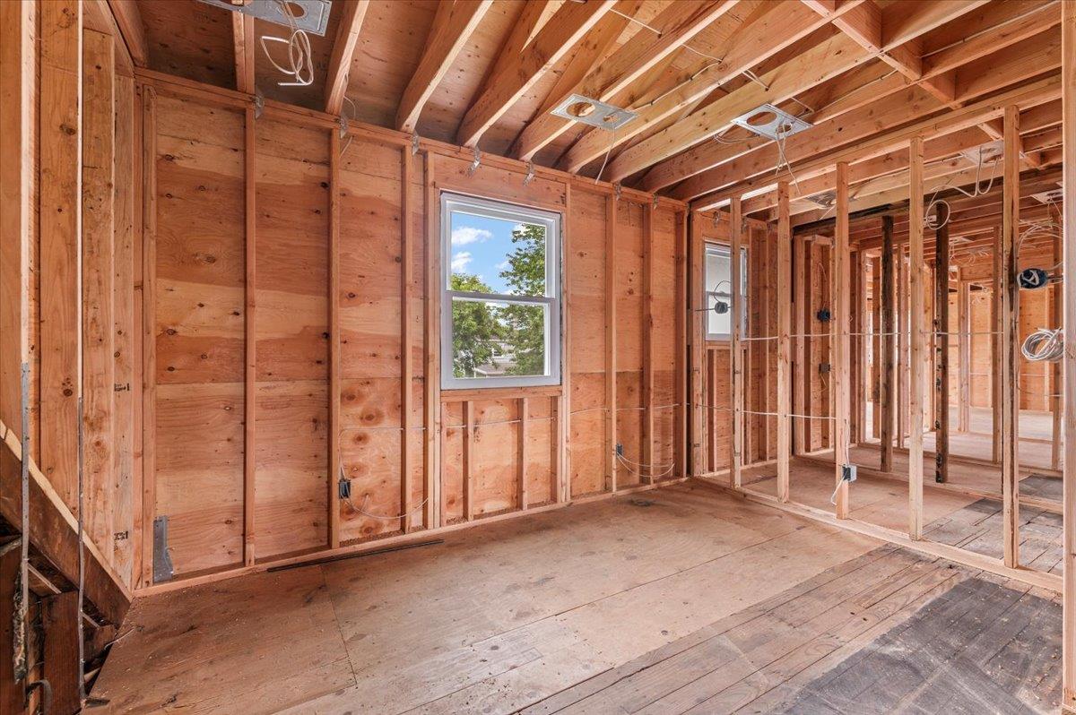 #13 photo, 130 E Carmans Road, サフォーク郡 Farmingdale , NY 11735