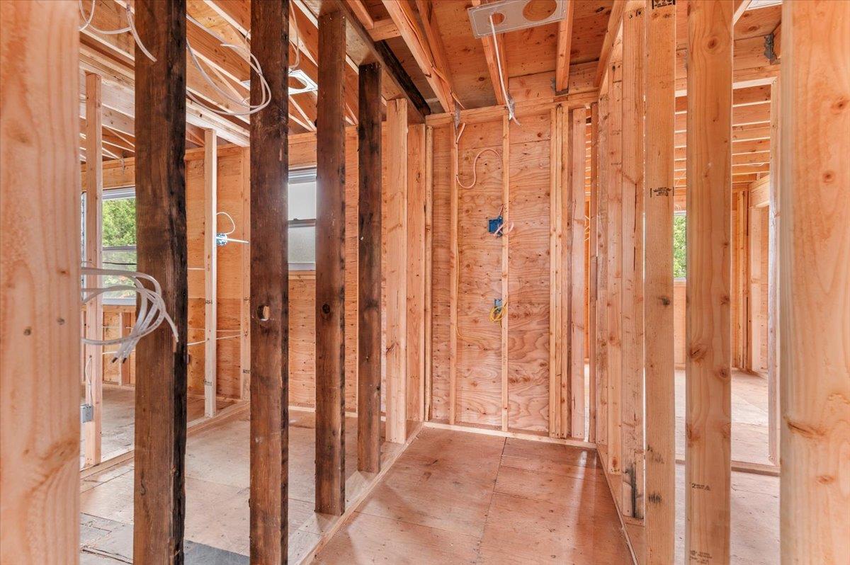 #17 photo, 130 E Carmans Road, サフォーク郡 Farmingdale , NY 11735