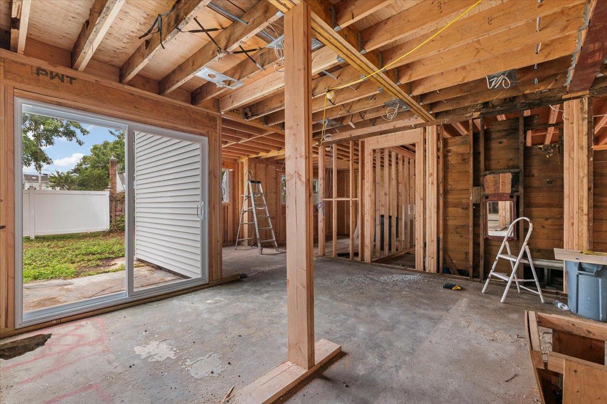 #7 photo, 130 E Carmans Road, サフォーク郡 Farmingdale , NY 11735