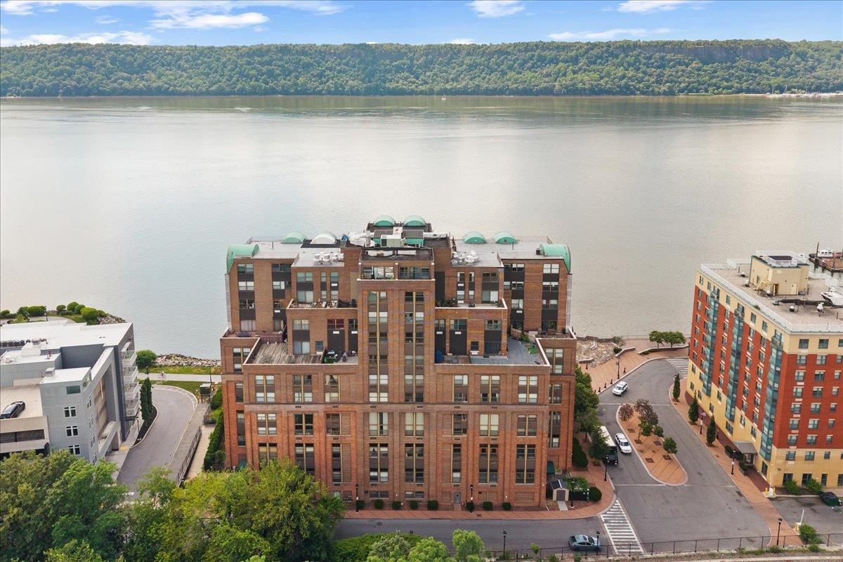 #11 photo, 23 Water Grant St, Yonkers , NY 10701