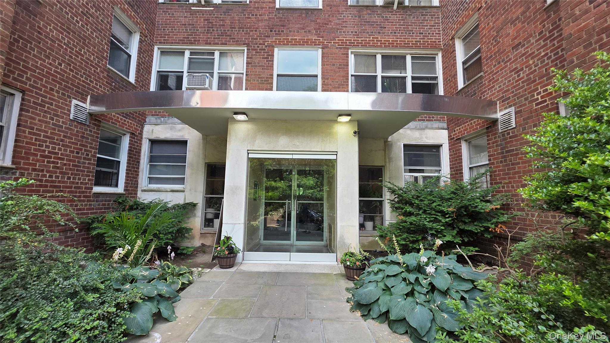 #1 photo, 1234 Midland Avenue, 布朗士 Bronxville , NY 10708