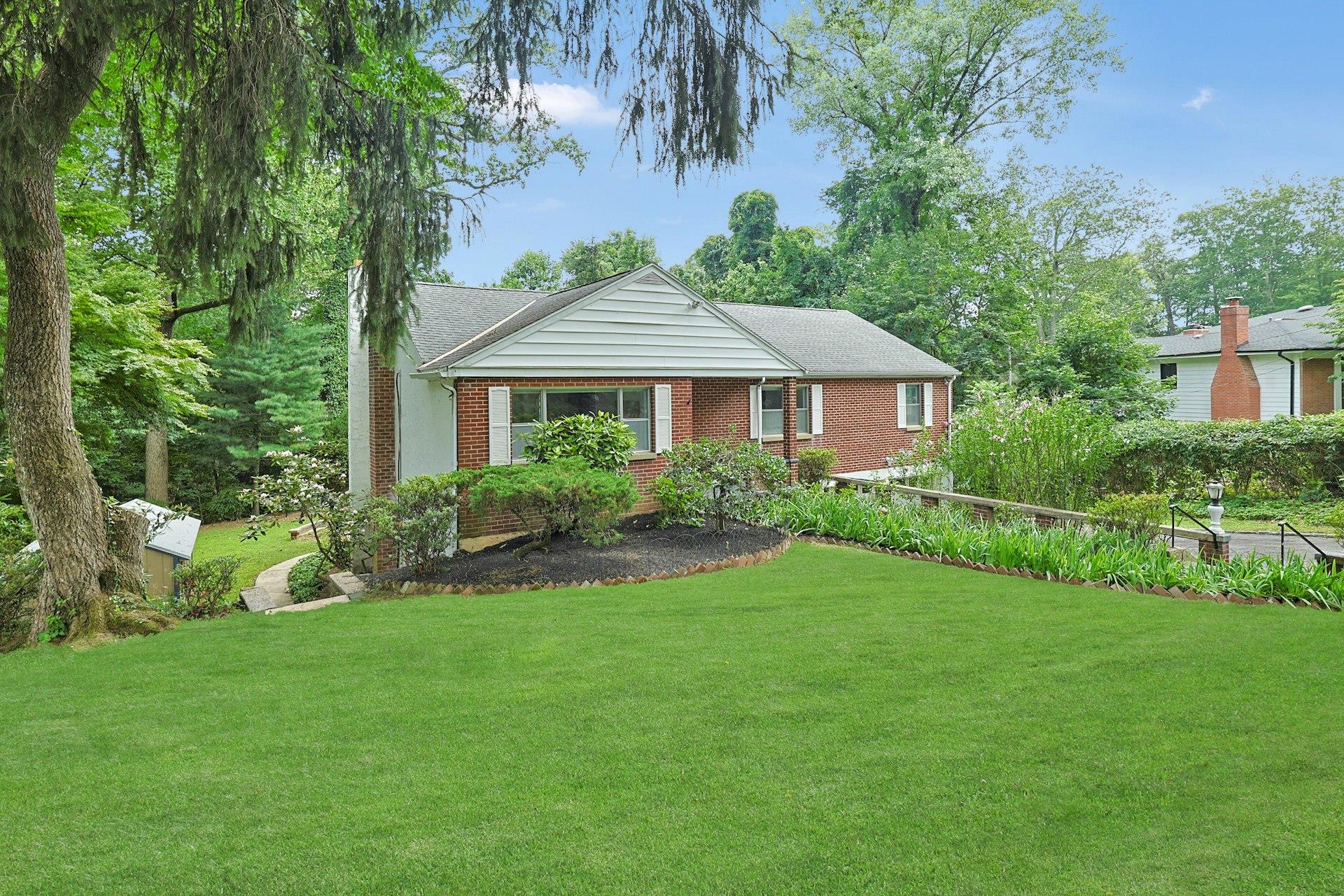 #1 photo, 286 S Healy Avenue, Scarsdale , NY 10583