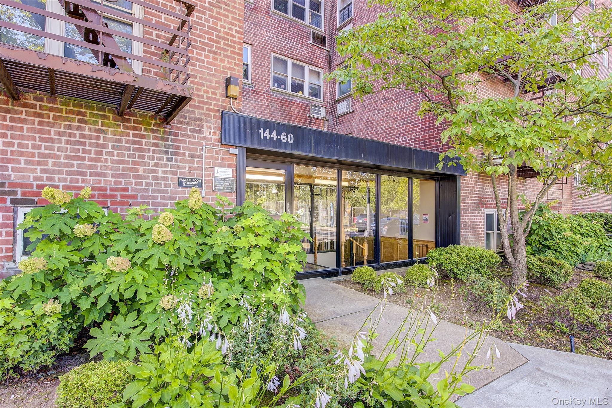 #1 photo, 144-60 Gravett Road, Куинс ‖ Kew Garden Hills , NY 11367