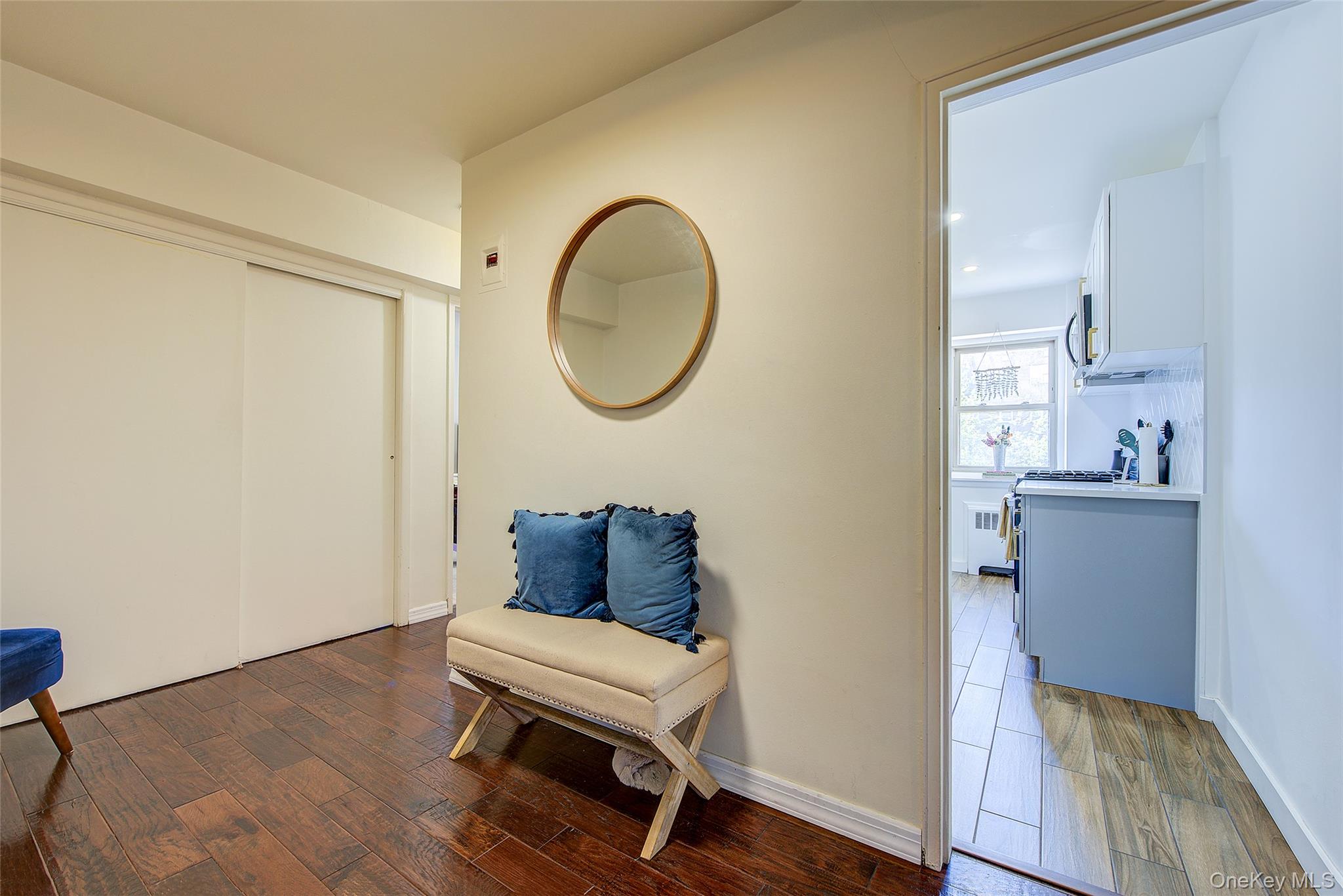 #10 photo, 144-60 Gravett Road, Куинс ‖ Kew Garden Hills , NY 11367