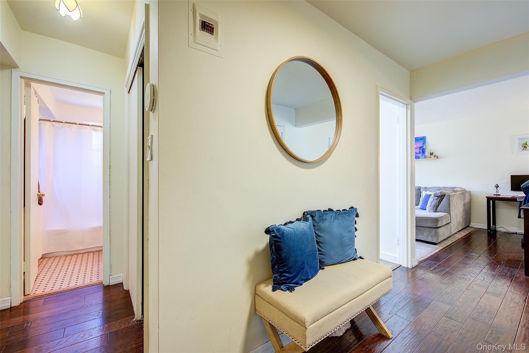 #8 photo, 144-60 Gravett Road, Куинс ‖ Kew Garden Hills , NY 11367