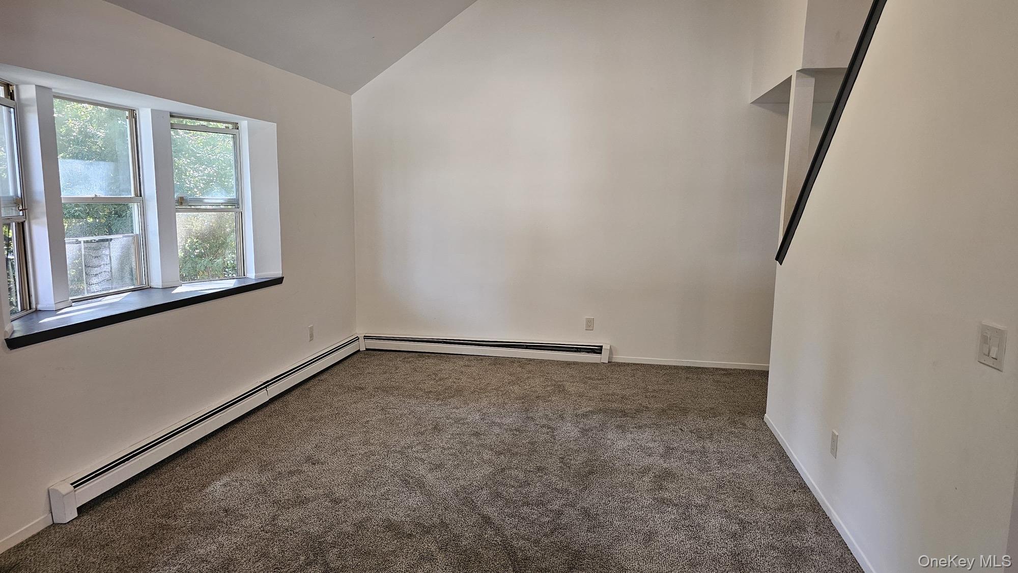 #12 photo, 81 Parkwood Drive, サフォーク郡 Mastic Beach , NY 11951