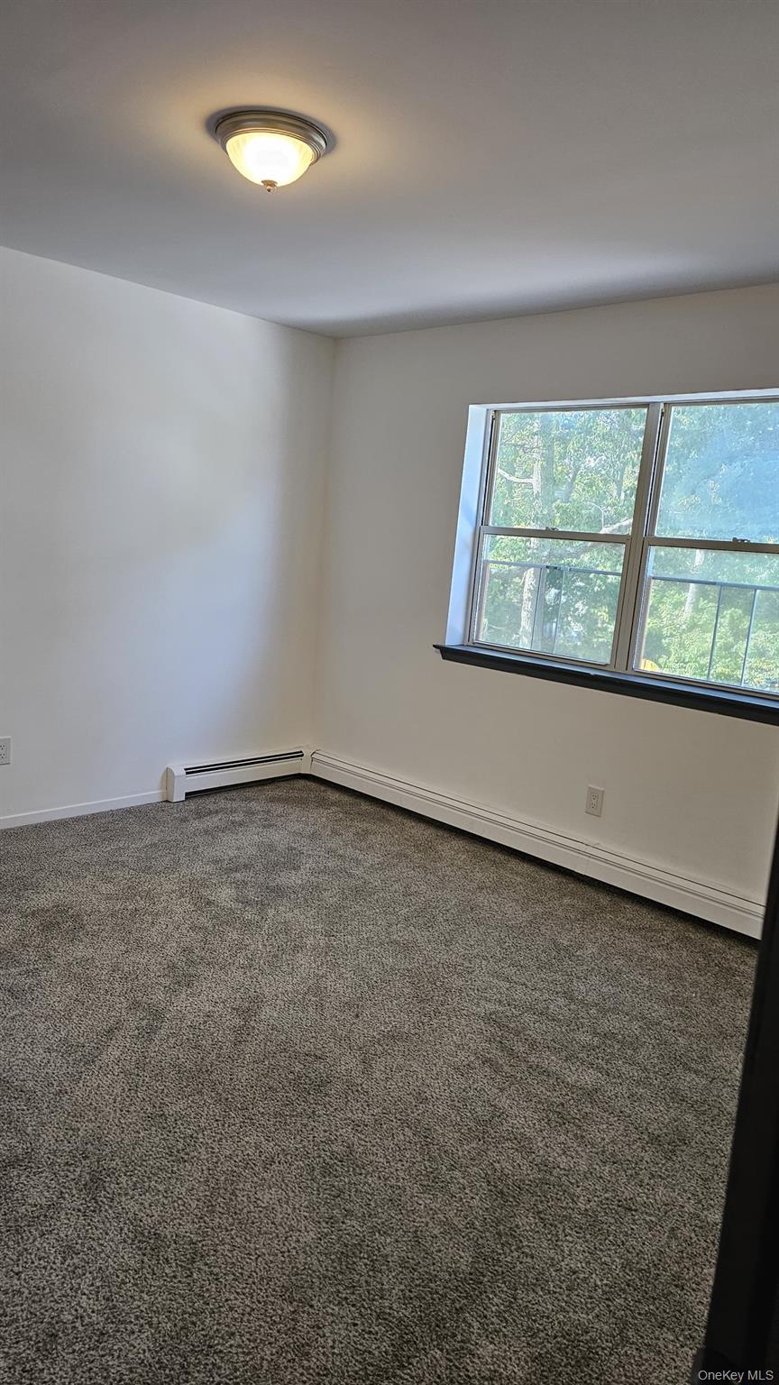 #8 photo, 81 Parkwood Drive, サフォーク郡 Mastic Beach , NY 11951