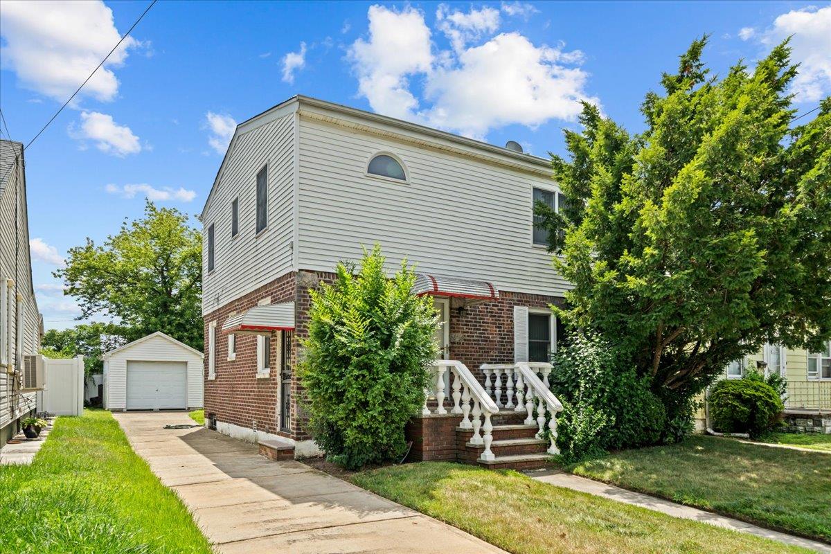 #1 photo, 11919 236th Street, Cambria Heights , NY 11411