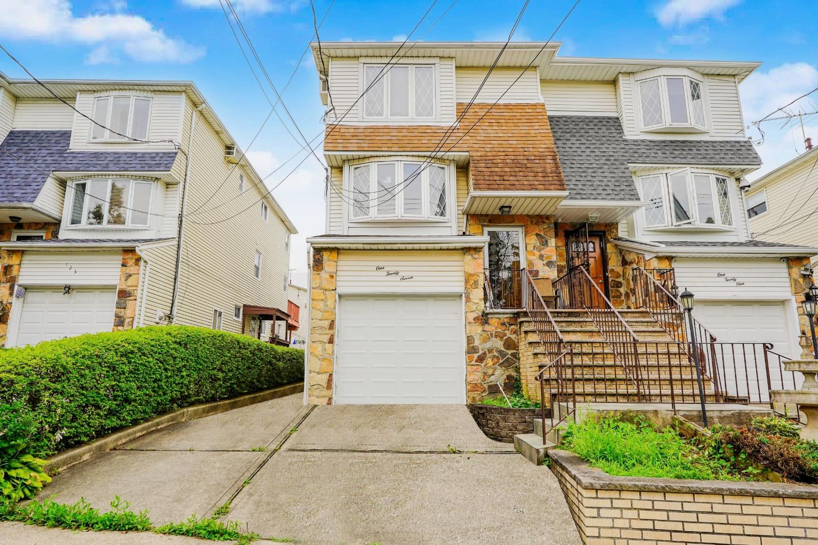 #1 photo, 127 Keating Place, Staten Island , NY 10314