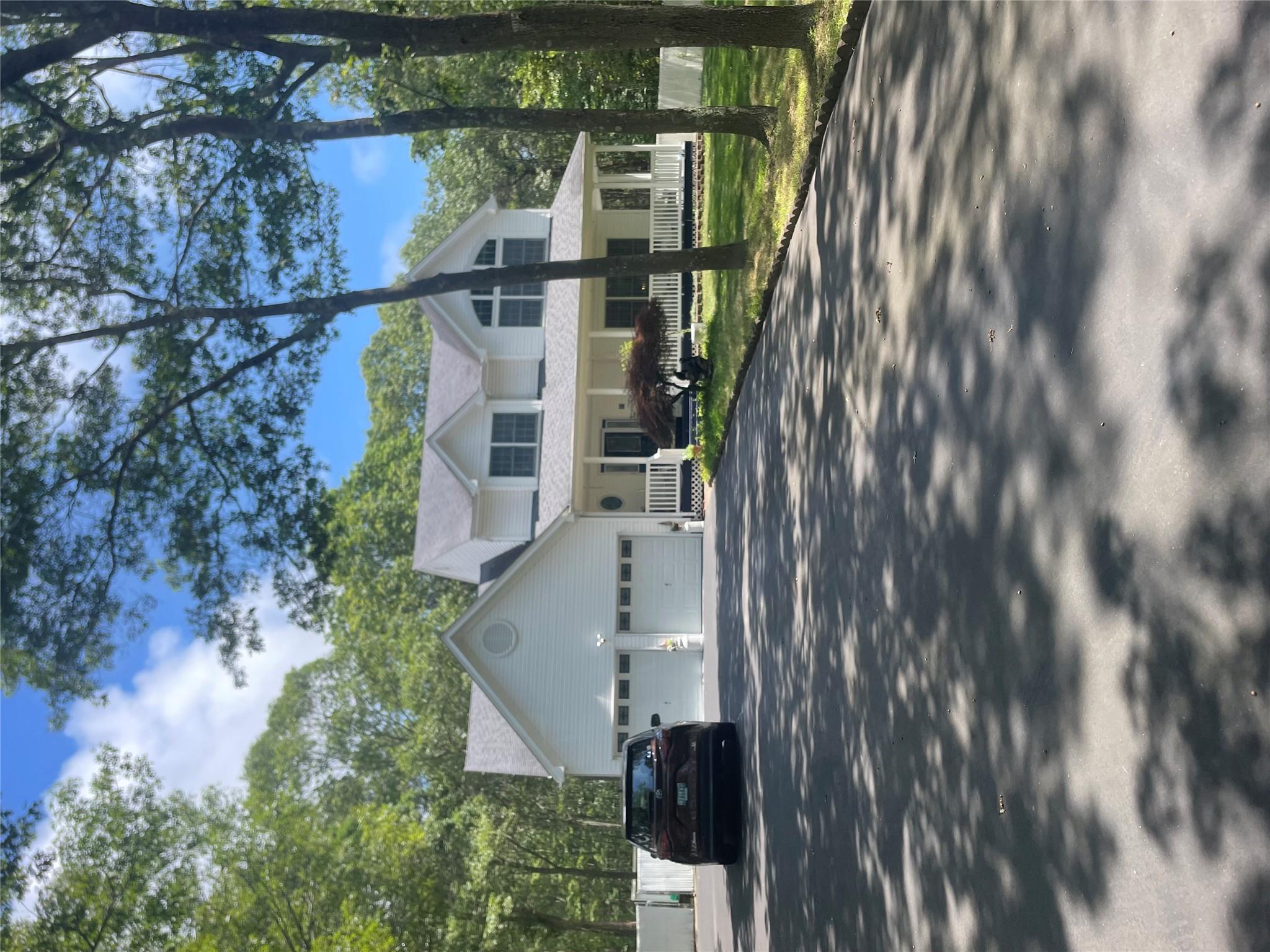 #1 photo, 22 Jerusalem Hollow Road, 東長島 Manorville , NY 11949