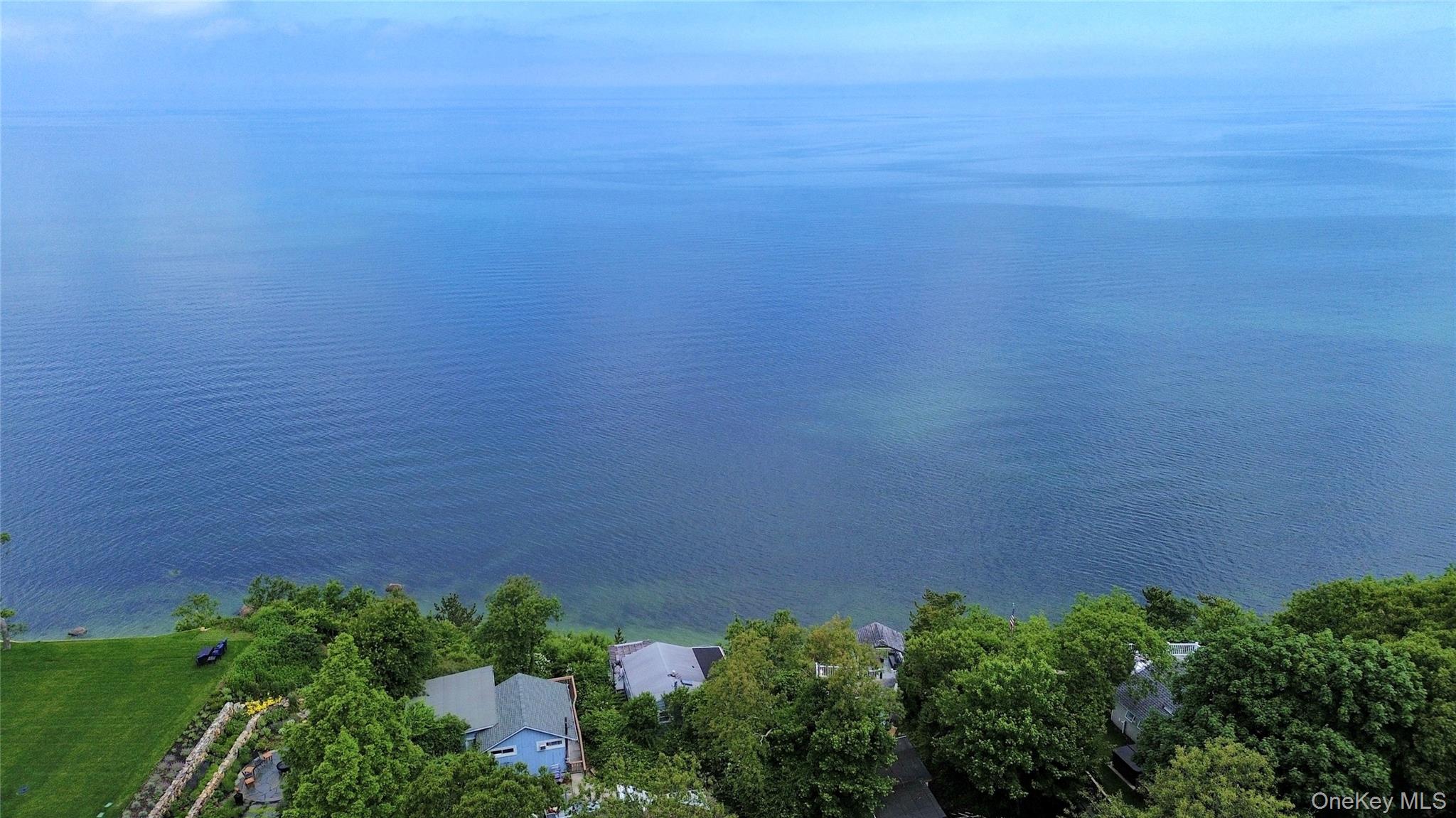 #2 photo, 58 Hillcrest Drive, サフォーク郡 Baiting Hollow , NY 11933