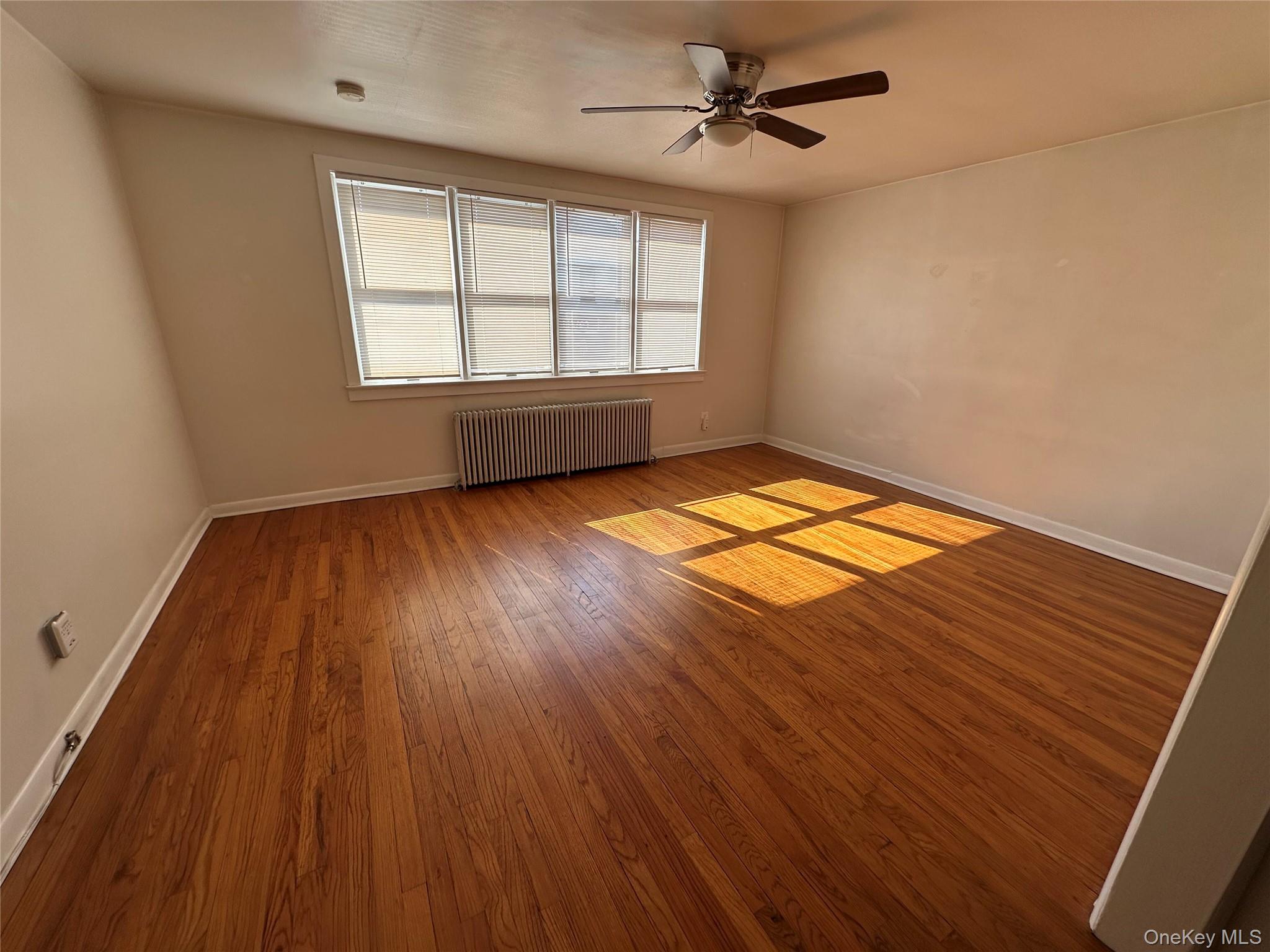 #7 photo, 70 Broadway, サフォーク郡 Greenlawn , NY 11740