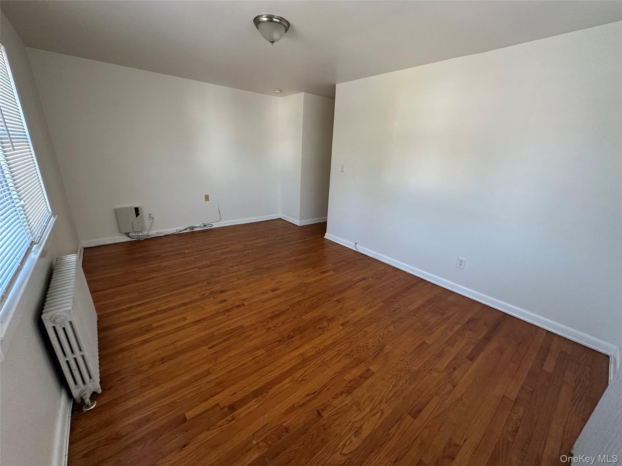 #9 photo, 70 Broadway, サフォーク郡 Greenlawn , NY 11740