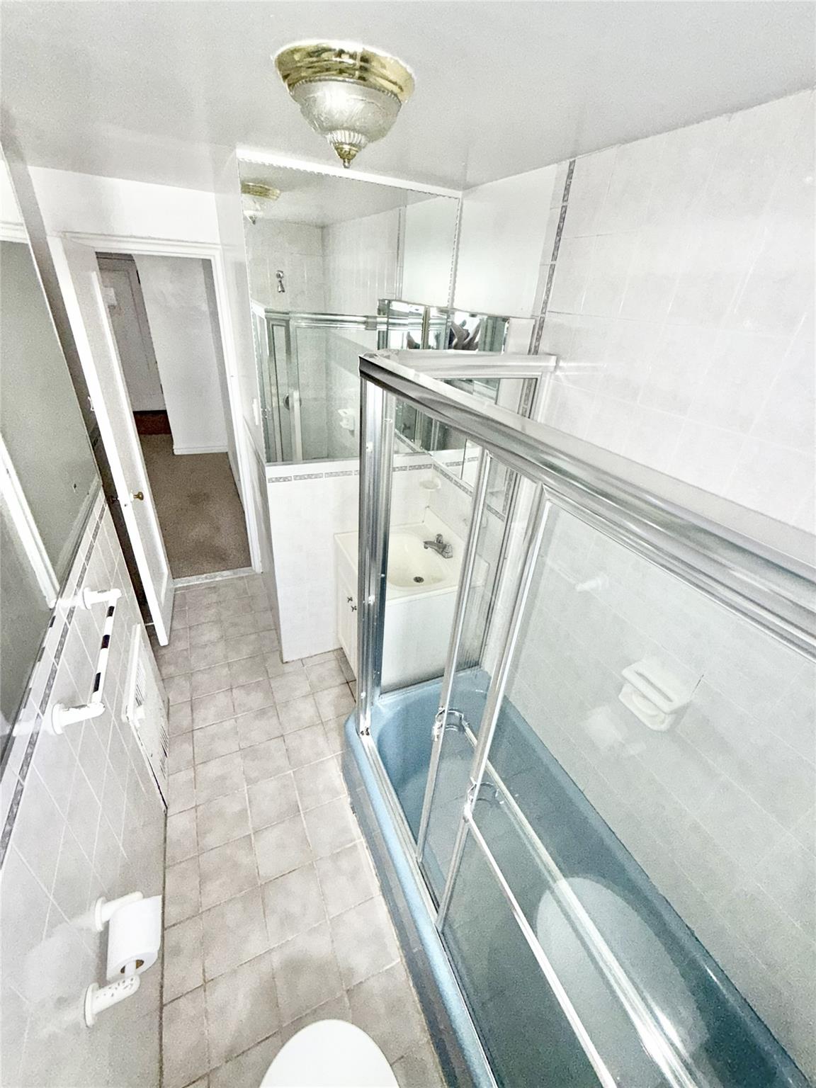 #12 photo, 61-41 Saunders Street, Rego Park , NY 11374