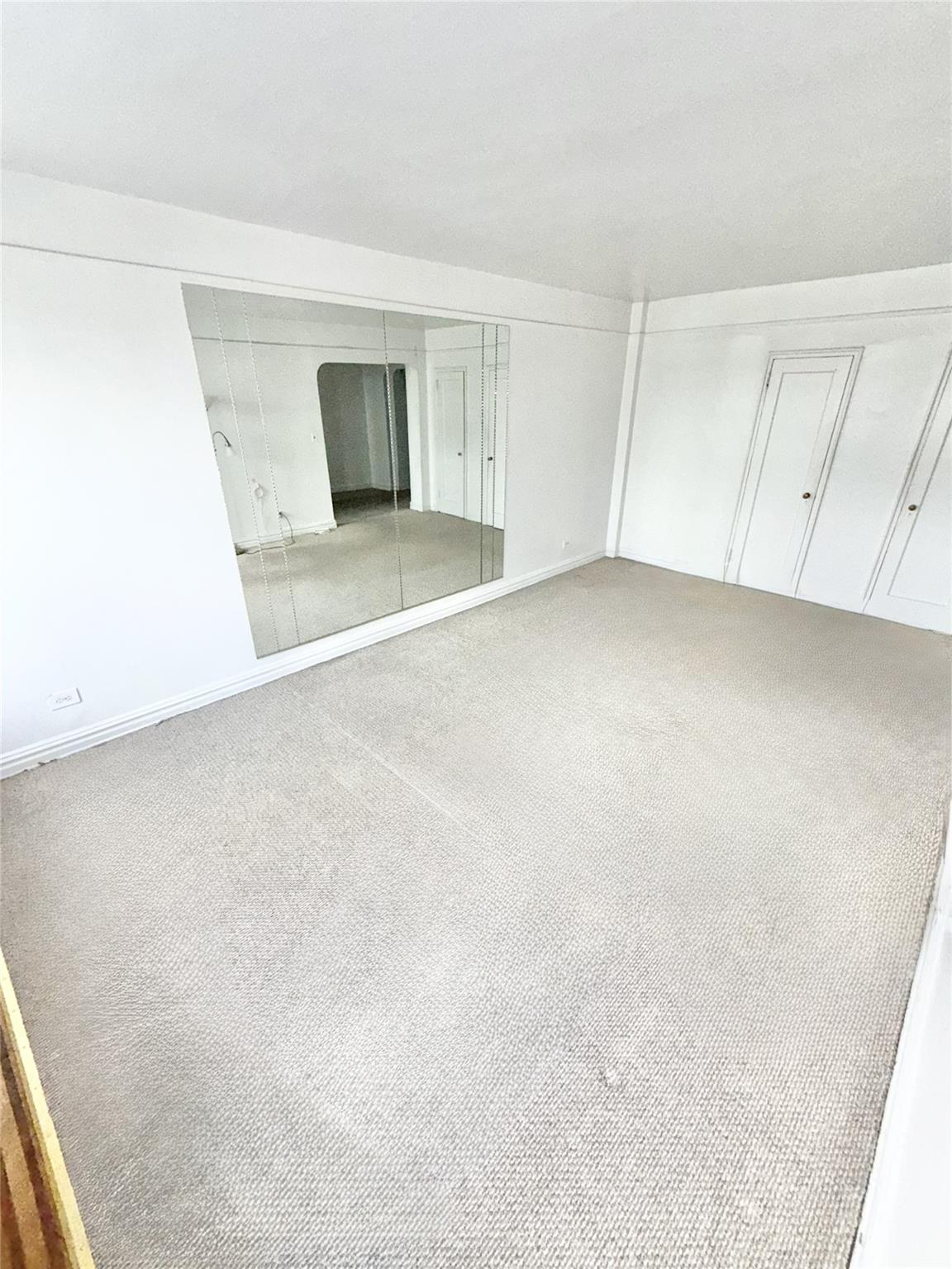 #15 photo, 61-41 Saunders Street, Rego Park , NY 11374