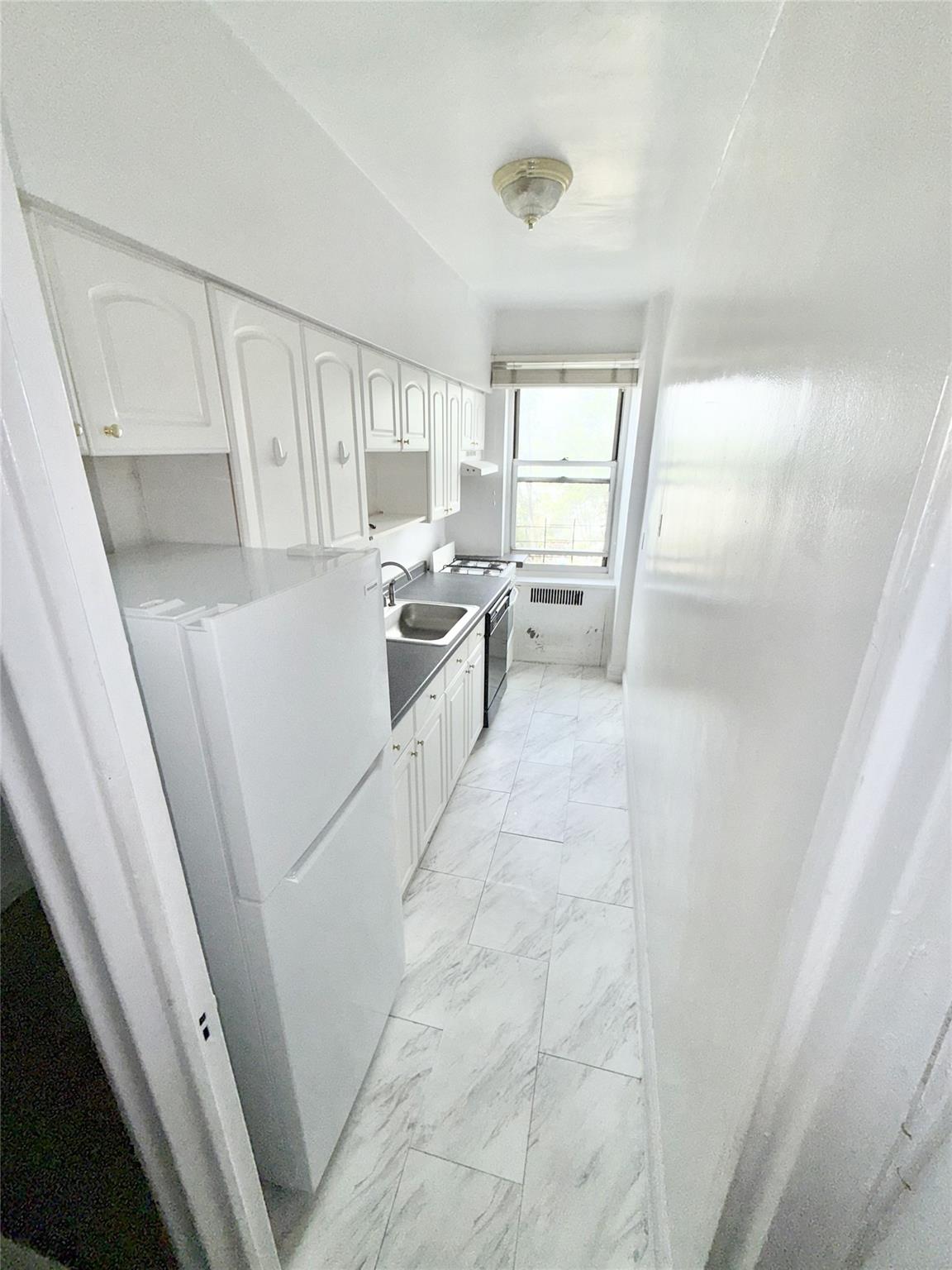 #9 photo, 61-41 Saunders Street, Rego Park , NY 11374