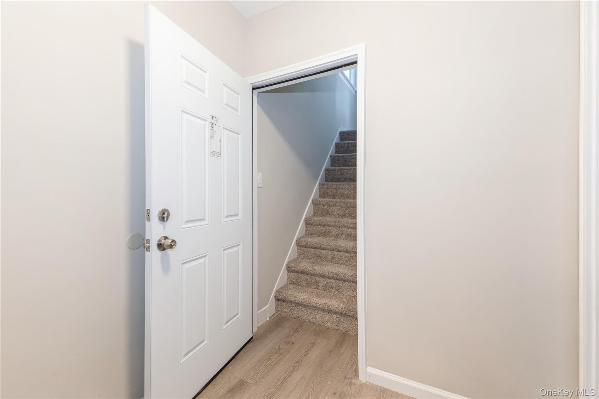 #2 photo, 194-56 Murdock Avenue, クイーンズ区 Saint Albans , NY 11412