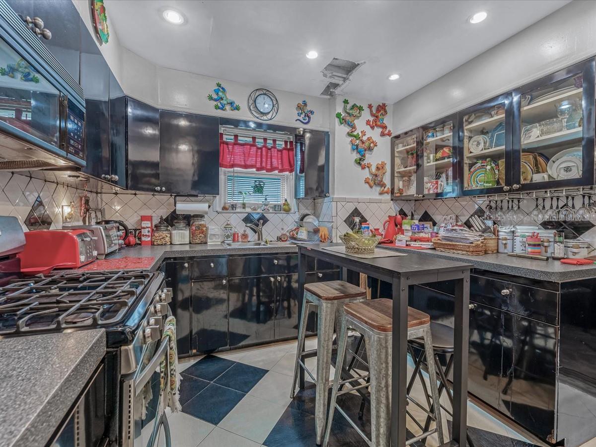 #9 photo, 11554 174 Street, Saint Albans , NY 11434