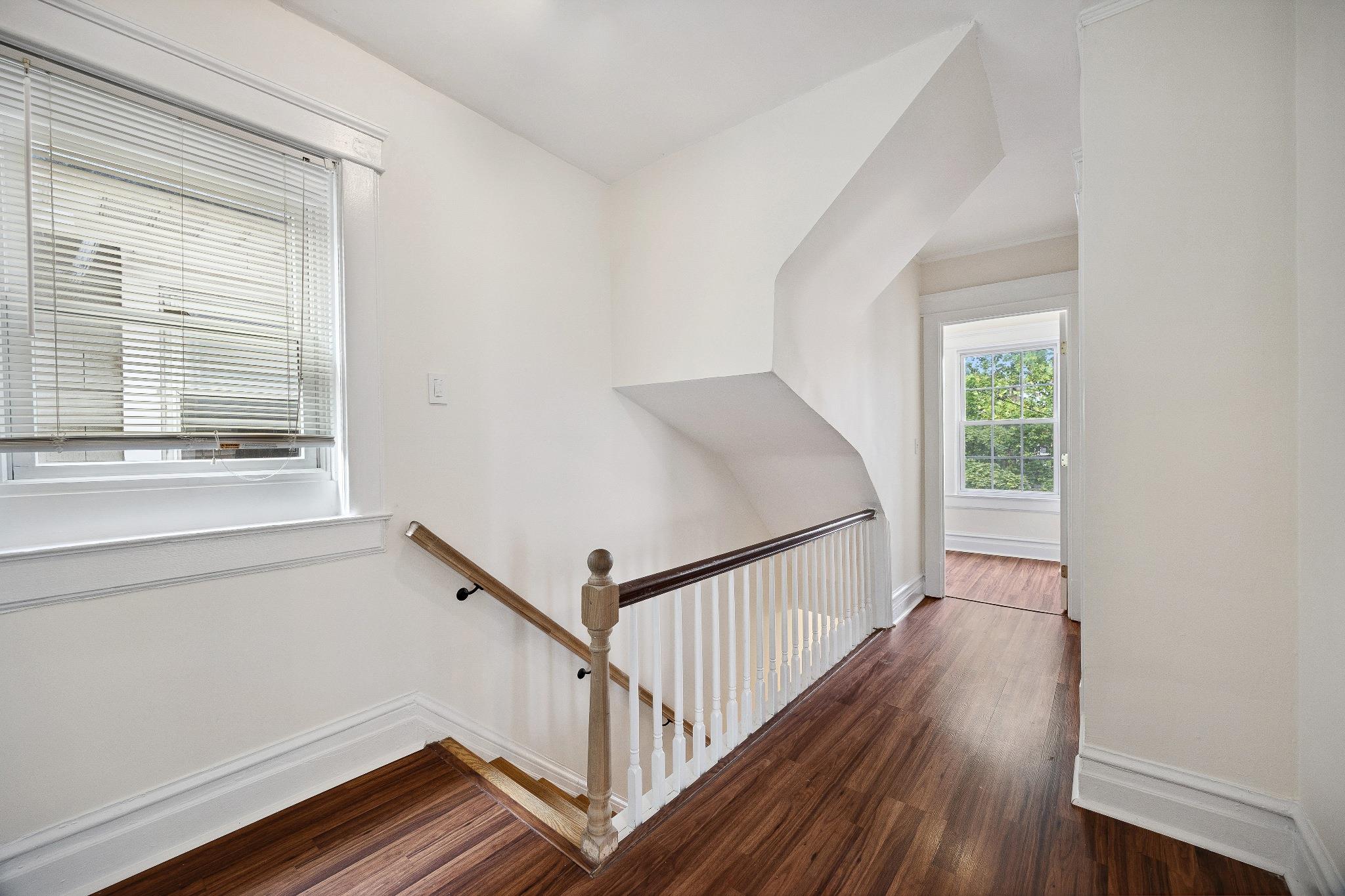 #18 photo, 1639 Hone Avenue, Bronx , NY 10461