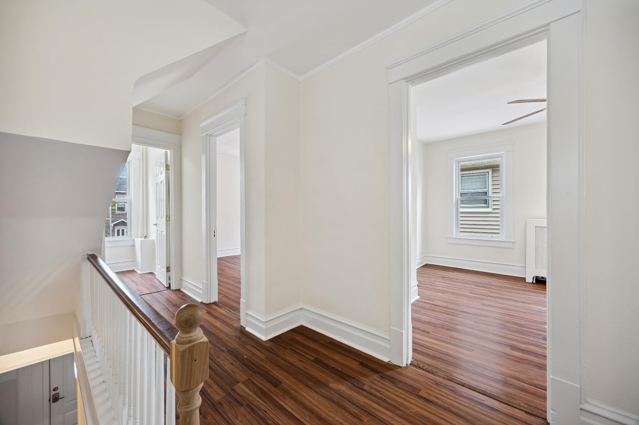 #19 photo, 1639 Hone Avenue, Bronx , NY 10461