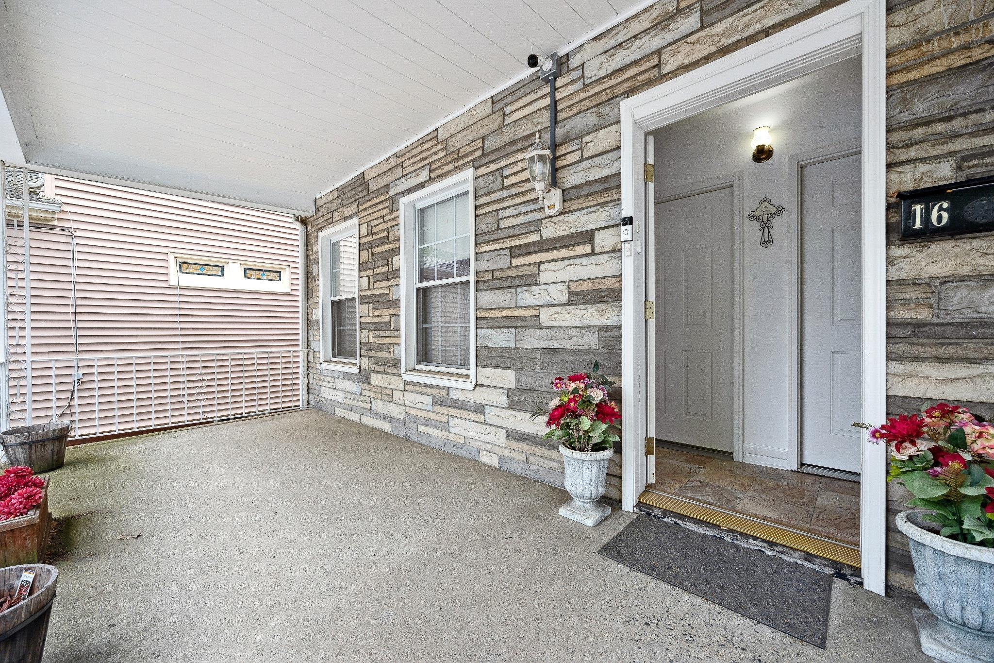 #3 photo, 1639 Hone Avenue, Bronx , NY 10461